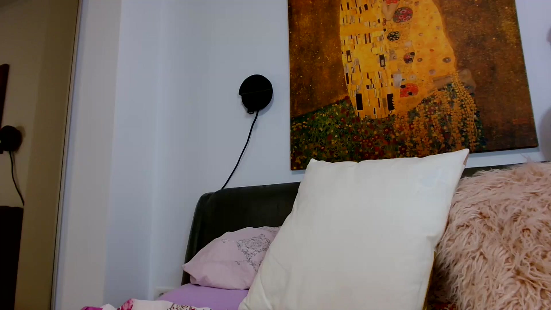 Gallery image thumbnail from Ana_Rose's myfreecams stream on, 08/31/2024, 24:21 image 13 of 20