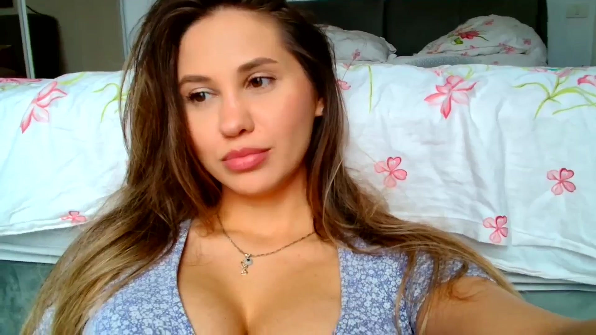 Gallery image thumbnail from Ana_Rose's myfreecams stream on, 09/11/2024, 10:48 image 8 of 20