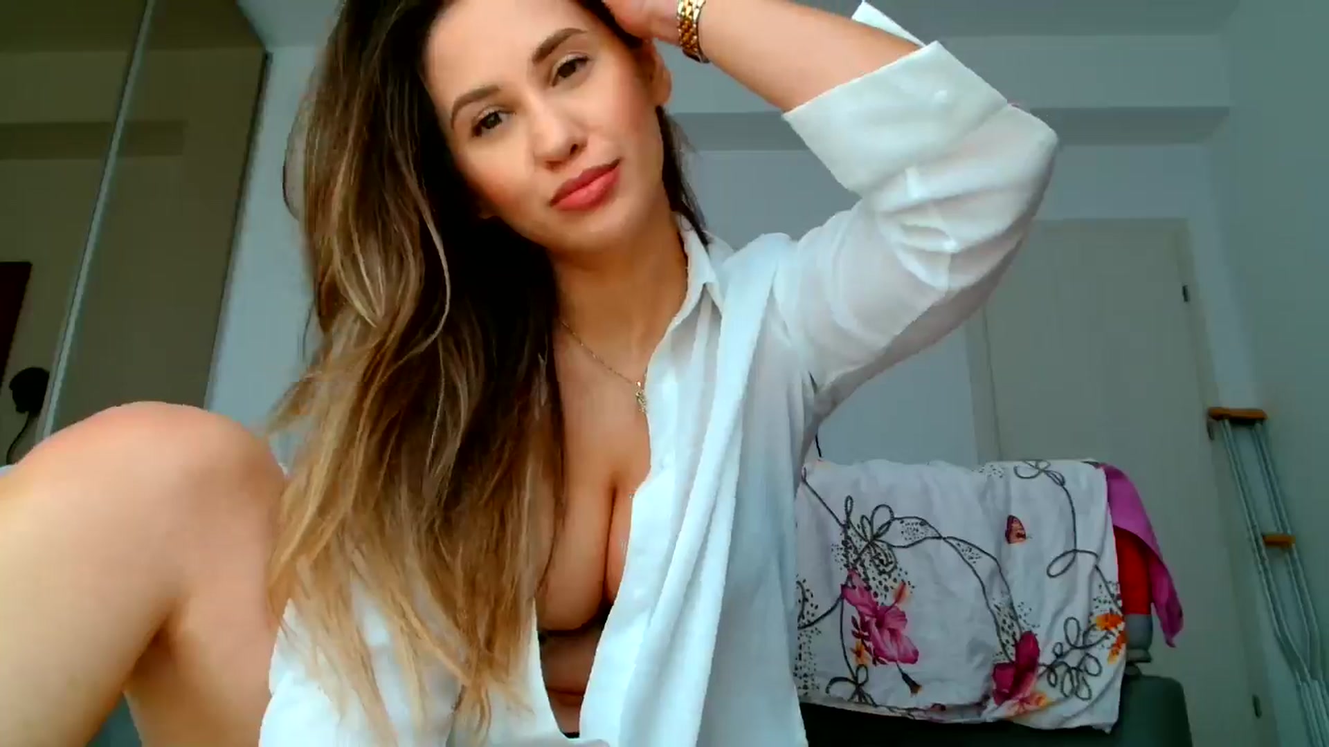 Gallery image thumbnail from Ana_Rose's myfreecams stream on, 09/16/2024, 12:43 image 11 of 20
