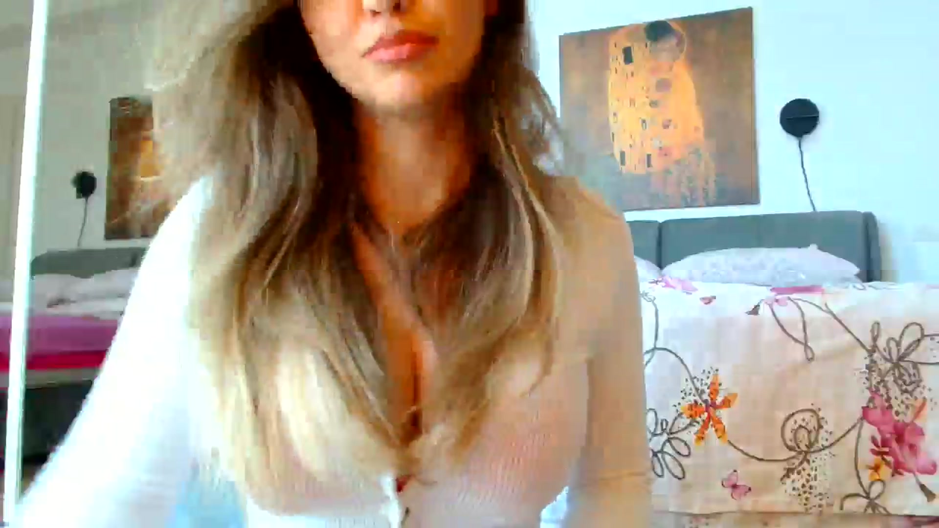Gallery image thumbnail from Ana_Rose's myfreecams stream on, 09/17/2024, 12:27 image 4 of 20
