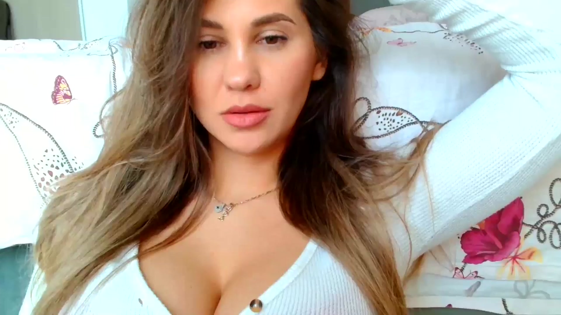 Gallery image thumbnail from Ana_Rose's myfreecams stream on, 09/17/2024, 12:27 image 15 of 20