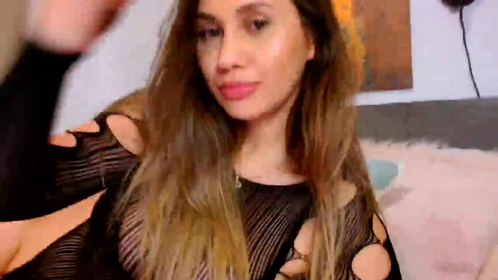 Gallery image thumbnail from Ana_Rose's myfreecams stream on, 09/17/2024, 20:03 image 7 of 20