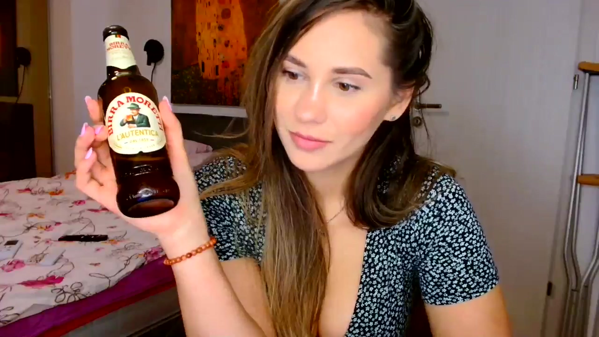 Gallery image thumbnail from Ana_Rose's myfreecams stream on, 09/19/2024, 19:05 image 14 of 20