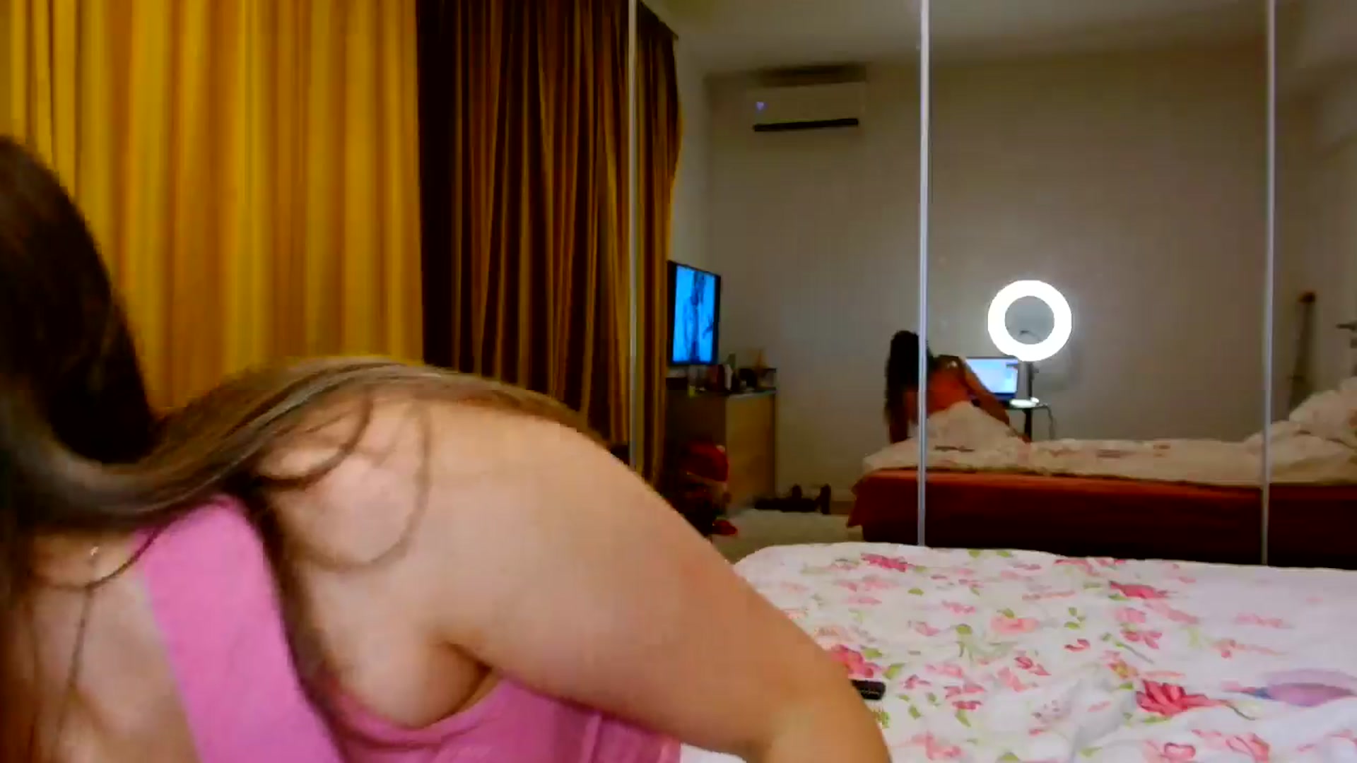 Gallery image thumbnail from Ana_Rose's myfreecams stream on, 09/20/2024, 19:06 image 18 of 20