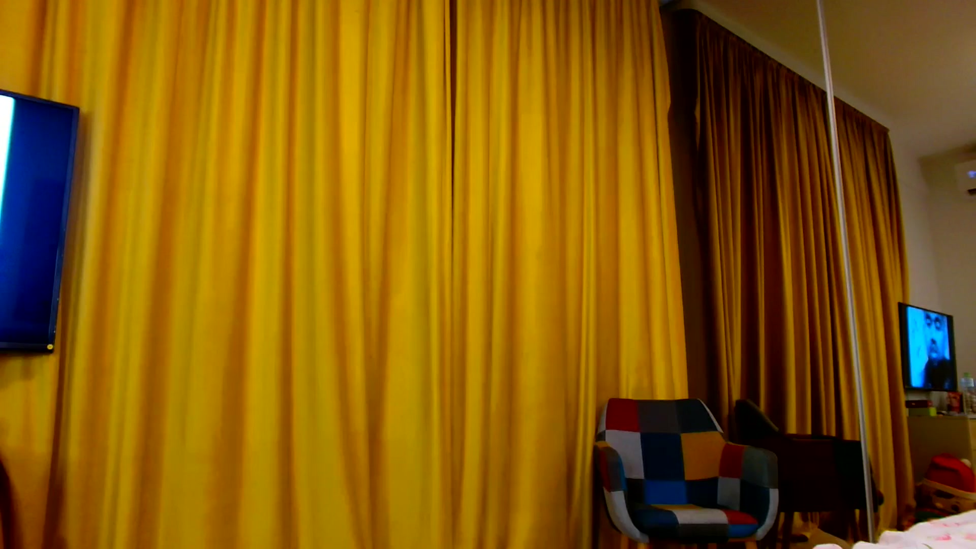 Gallery image thumbnail from Ana_Rose's myfreecams stream on, 09/21/2024, 24:02 image 14 of 20