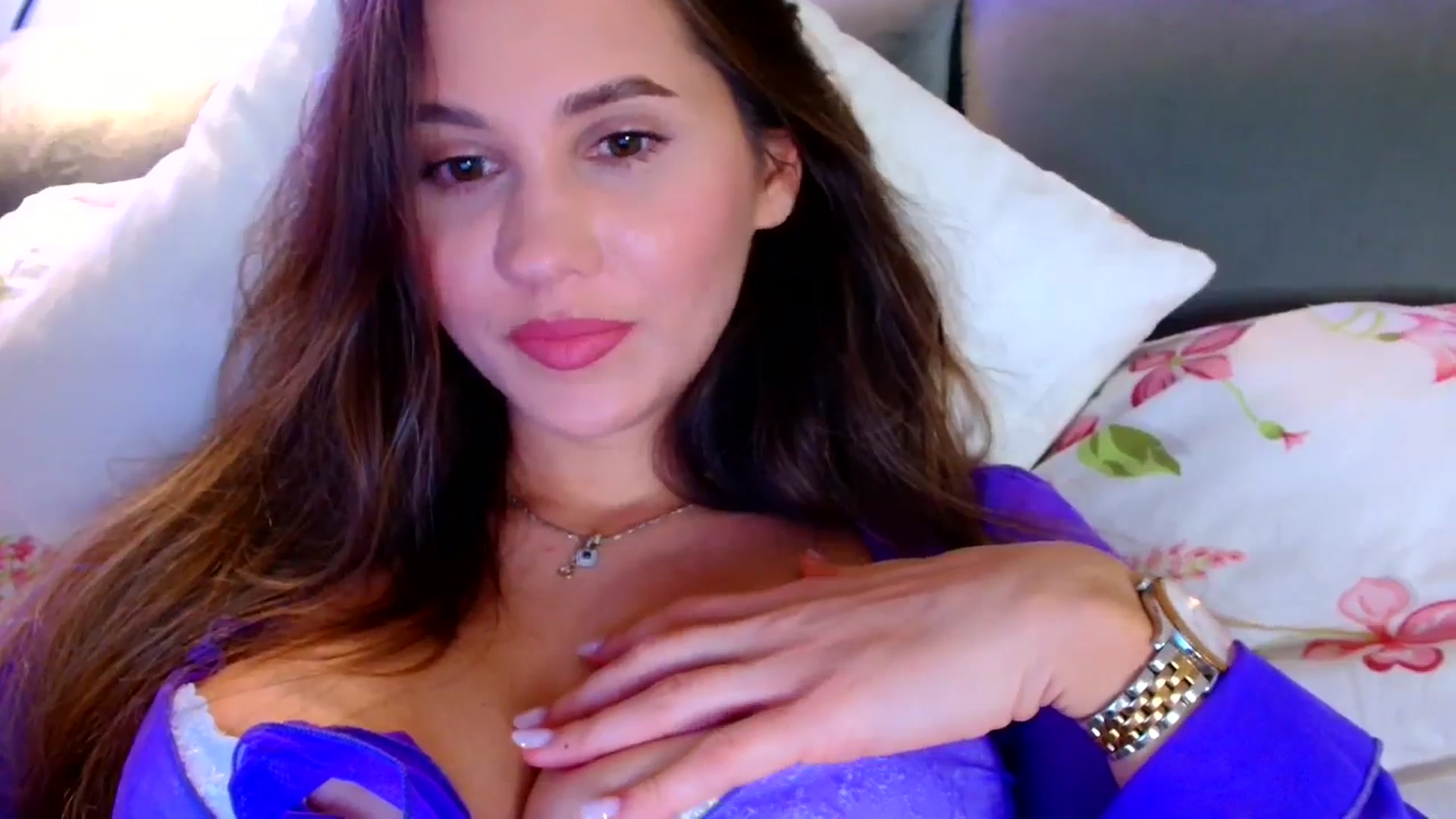 Gallery image thumbnail from Ana_Rose's myfreecams stream on, 10/03/2024, 16:10 image 10 of 20