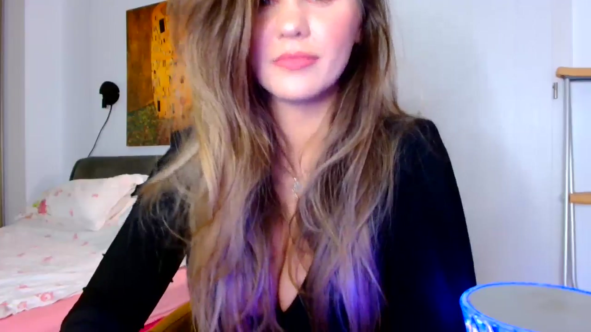 Gallery image thumbnail from Ana_Rose's myfreecams stream on, 10/04/2024, 21:42 image 10 of 20