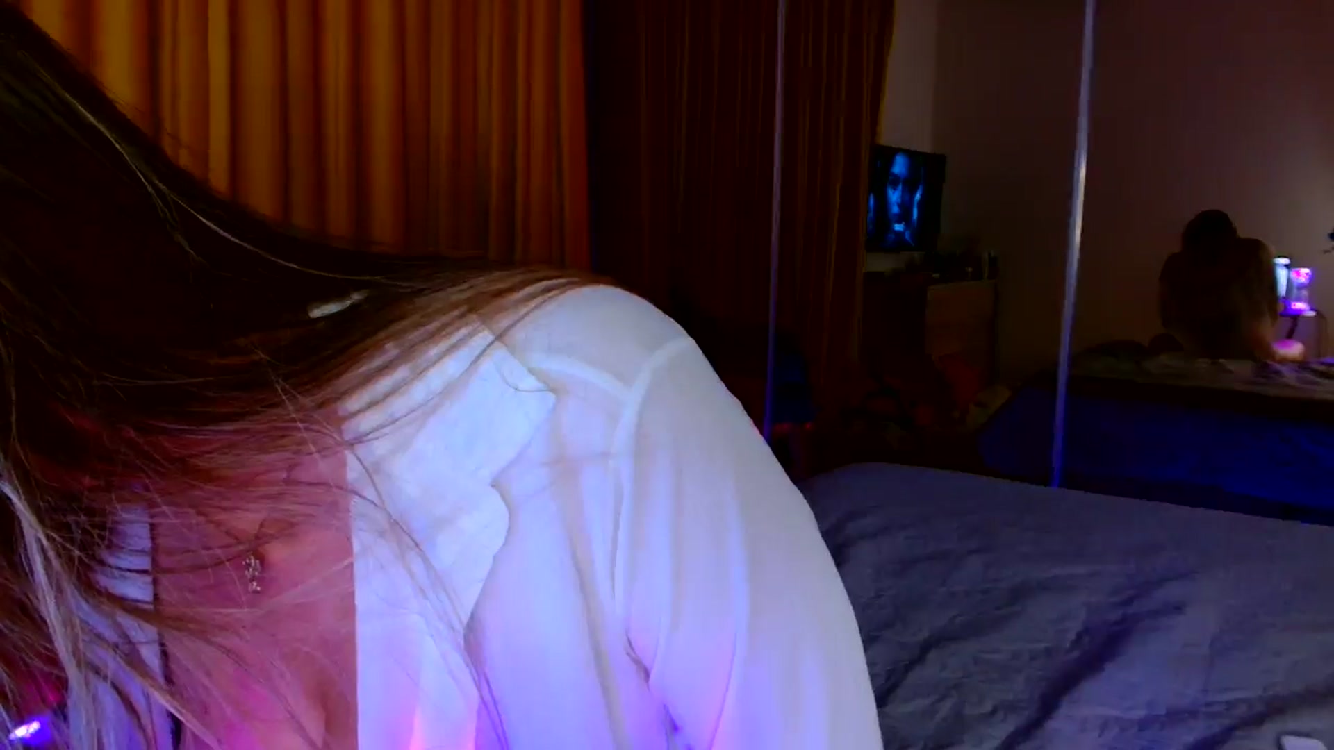 Gallery image thumbnail from Ana_Rose's myfreecams stream on, 10/12/2024, 19:41 image 19 of 20
