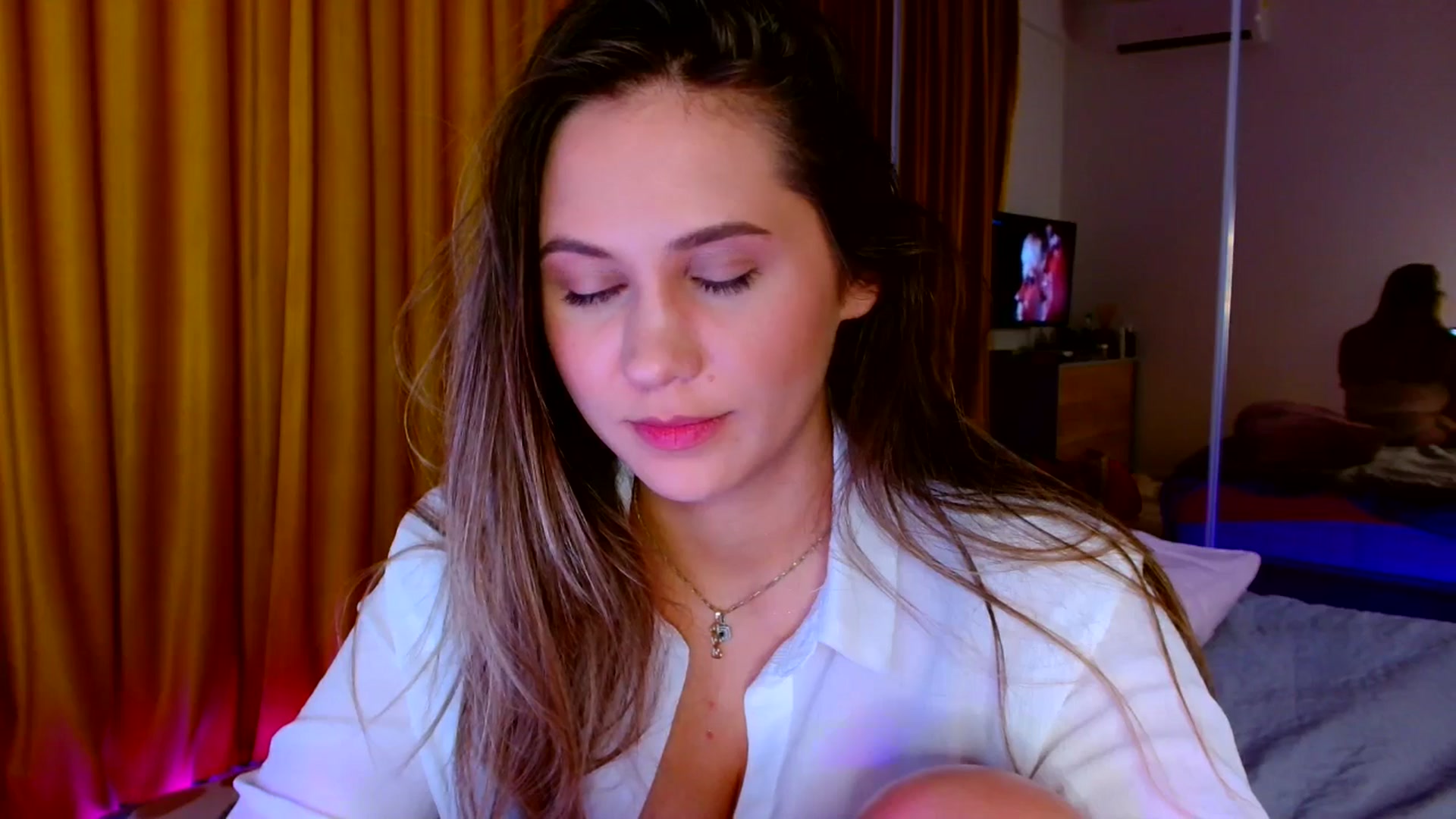 Gallery image thumbnail from Ana_Rose's myfreecams stream on, 10/12/2024, 23:17 image 18 of 20