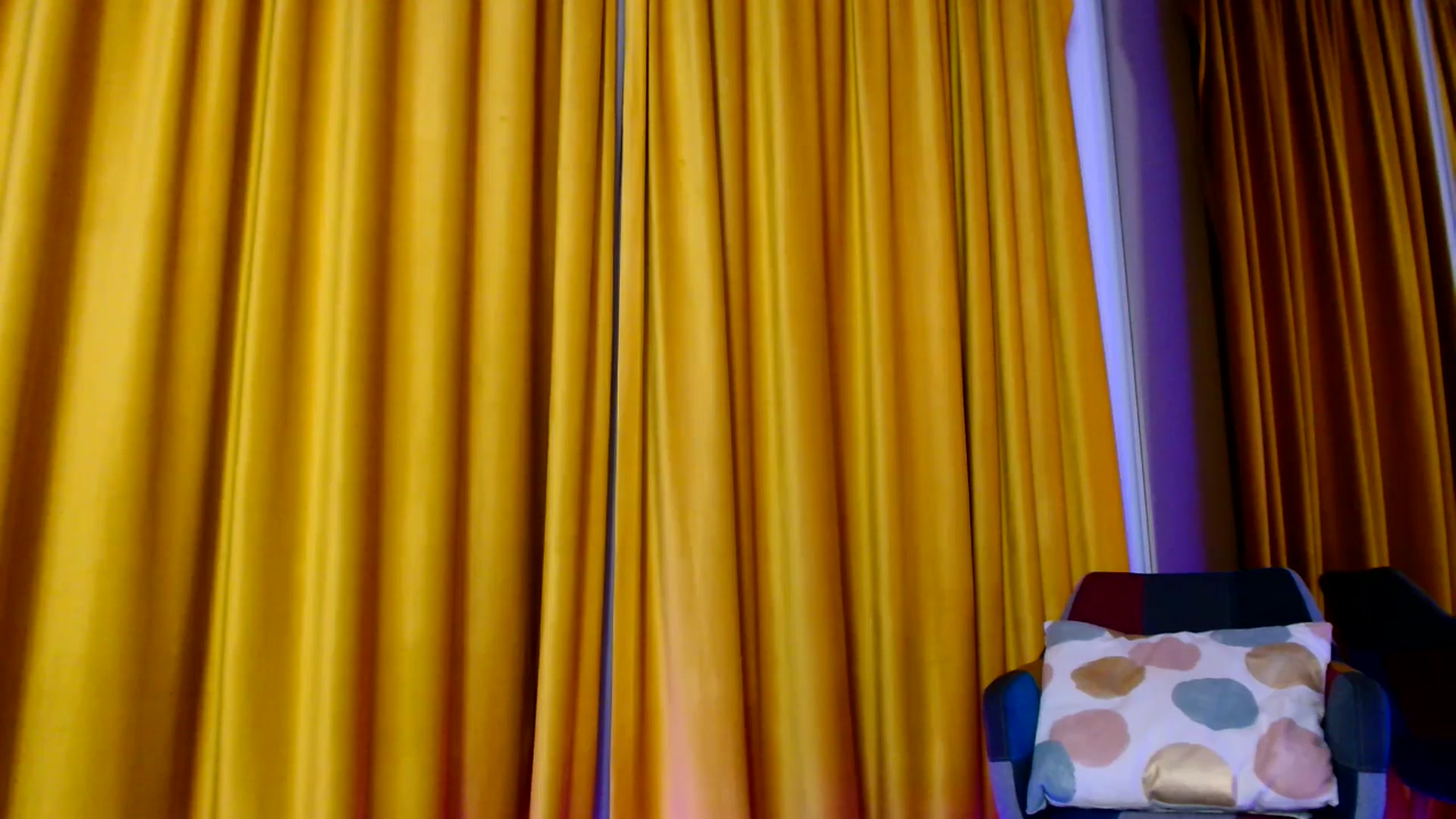 Gallery image thumbnail from Ana_Rose's myfreecams stream on, 10/17/2024, 19:37 image 5 of 20