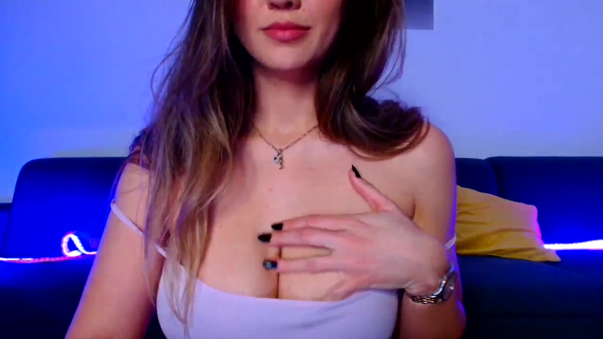 Gallery image thumbnail from Ana_Rose's myfreecams stream on, 10/24/2024, 22:24 image 12 of 20