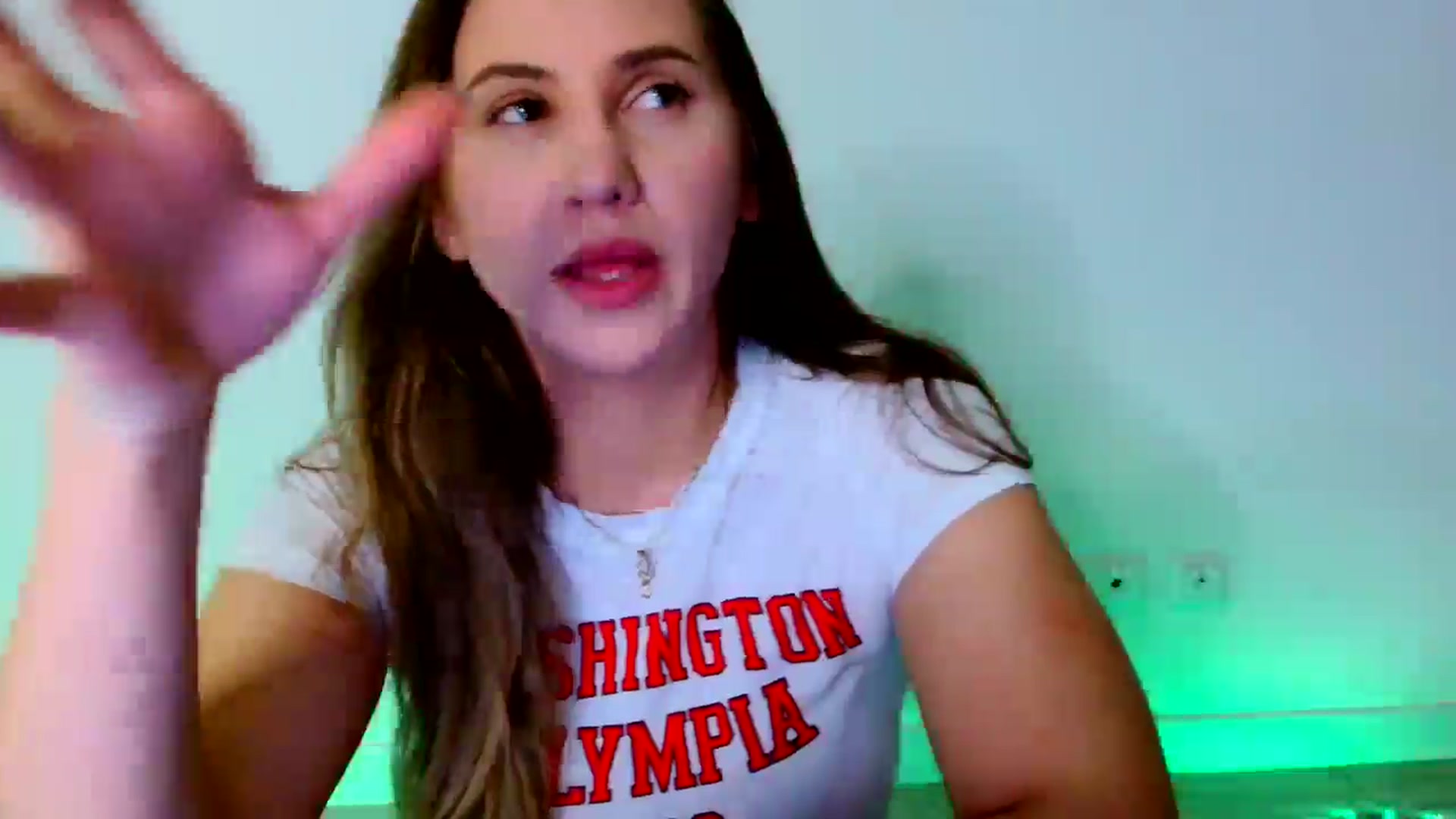 Gallery image thumbnail from Ana_Rose's myfreecams stream on, 11/22/2024, 23:59 image 12 of 20