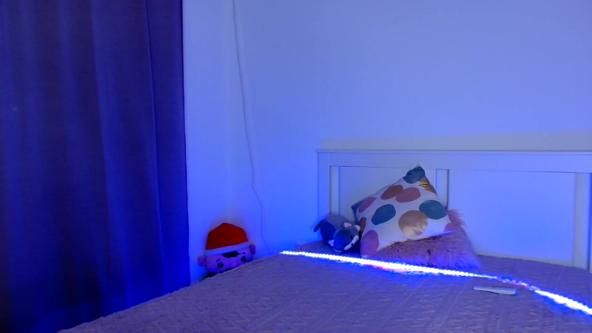 Gallery image thumbnail from Ana_Rose's myfreecams stream on, 12/14/2024, 01:25 image 6 of 20