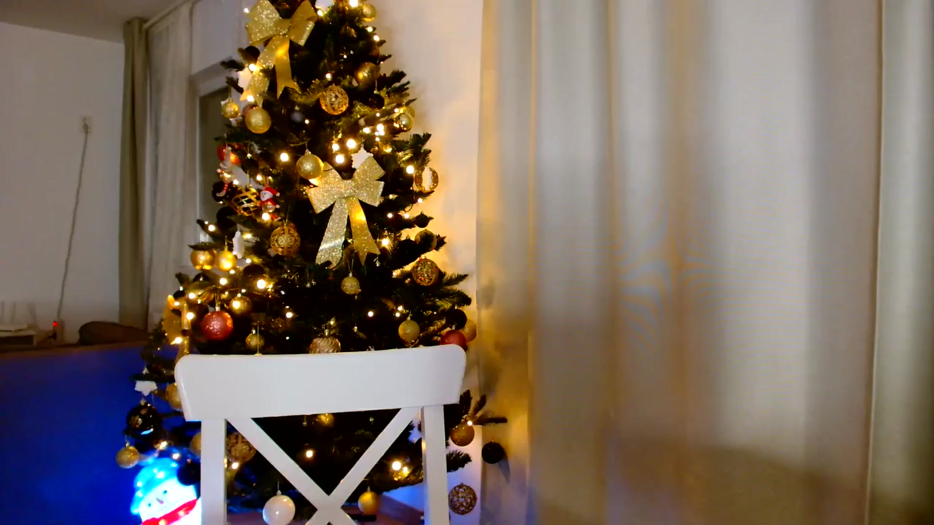 Gallery image thumbnail from Ana_Rose's myfreecams stream on, 12/25/2024, 02:53 image 19 of 20