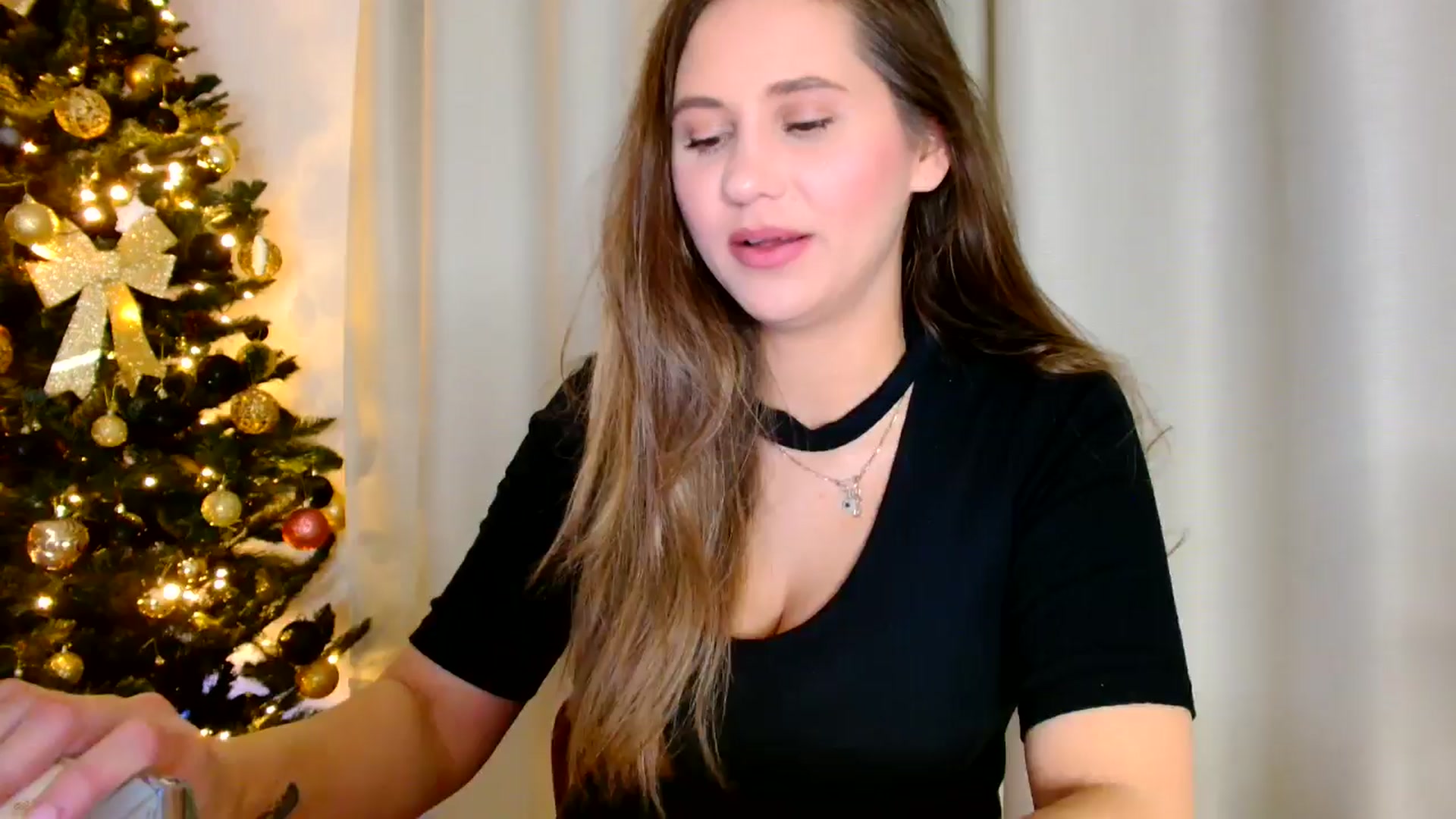 Gallery image thumbnail from Ana_Rose's myfreecams stream on, 12/28/2024, 03:43 image 5 of 20