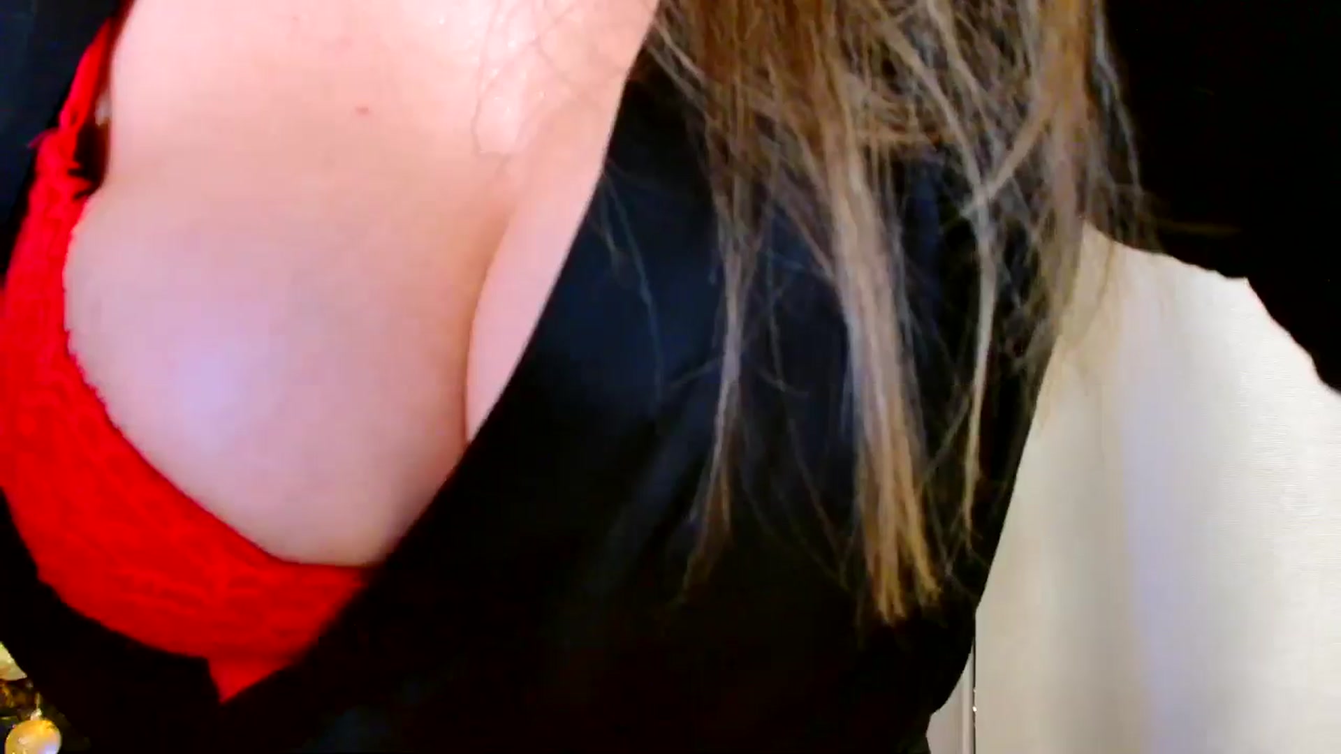 Gallery image thumbnail from Ana_Rose's myfreecams stream on, 12/29/2024, 19:41 image 4 of 20