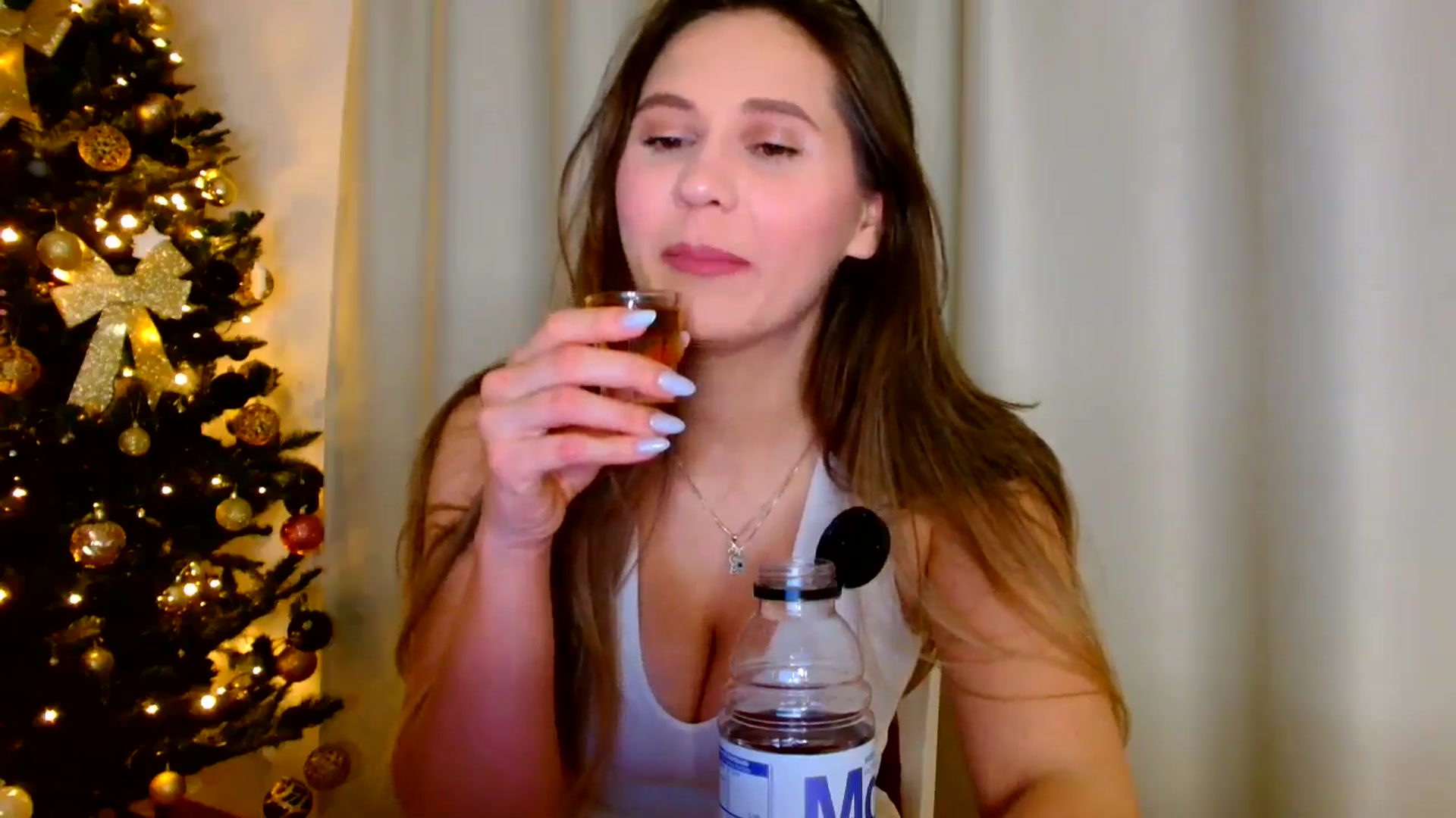 Gallery image thumbnail from Ana_Rose's myfreecams stream on, 12/31/2024, 03:52 image 3 of 20