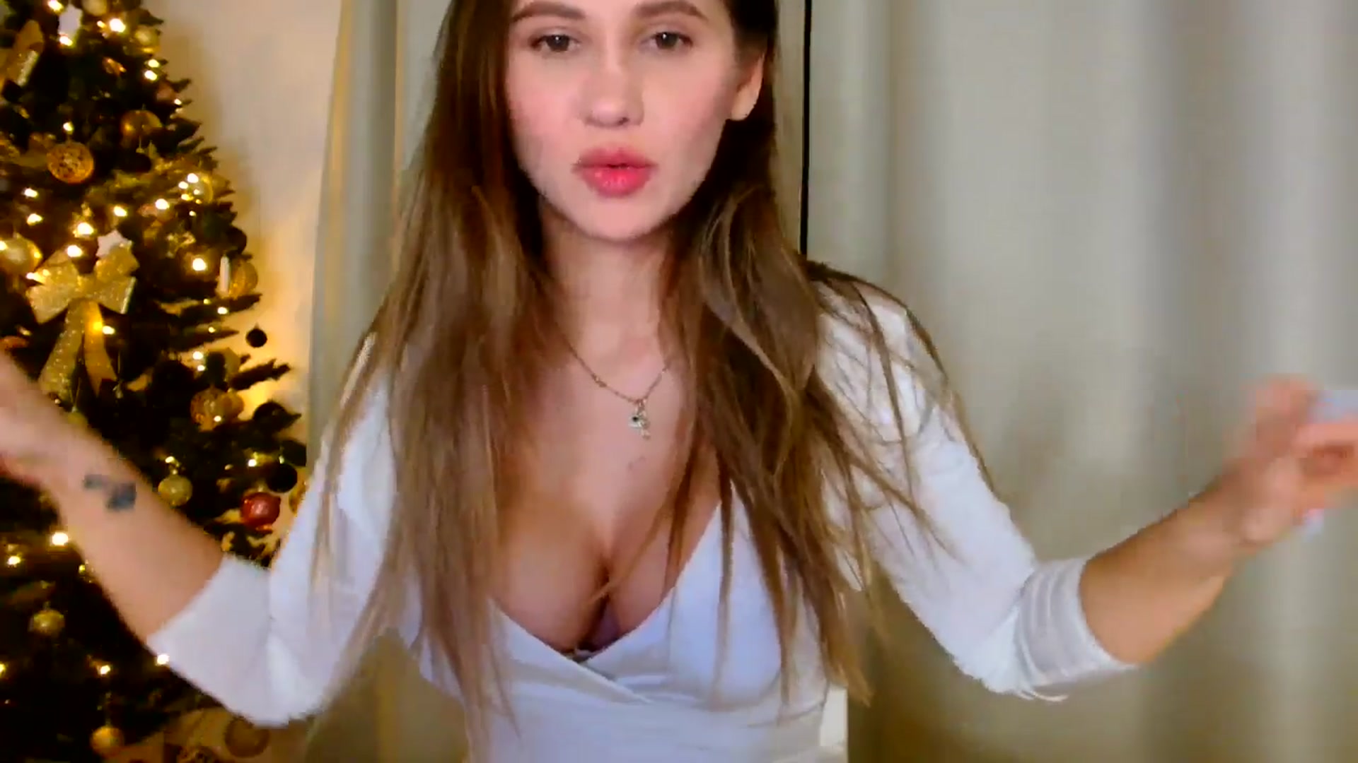 Gallery image thumbnail from Ana_Rose's myfreecams stream on, 01/05/2025, 02:15 image 11 of 20