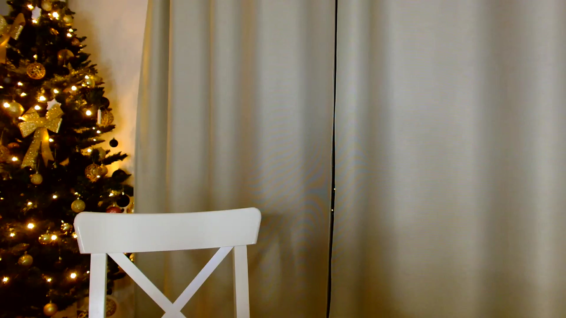 Gallery image thumbnail from Ana_Rose's myfreecams stream on, 01/05/2025, 02:15 image 6 of 20