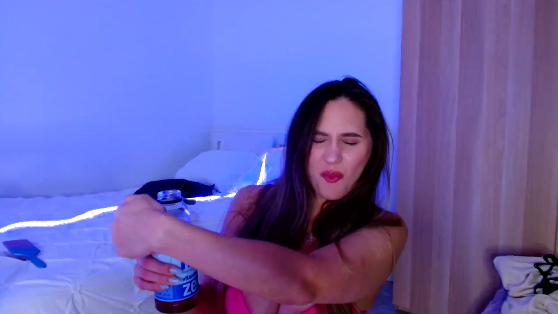 Gallery image thumbnail from Ana_Rose's myfreecams stream on, 01/18/2025, 01:52 image 13 of 20