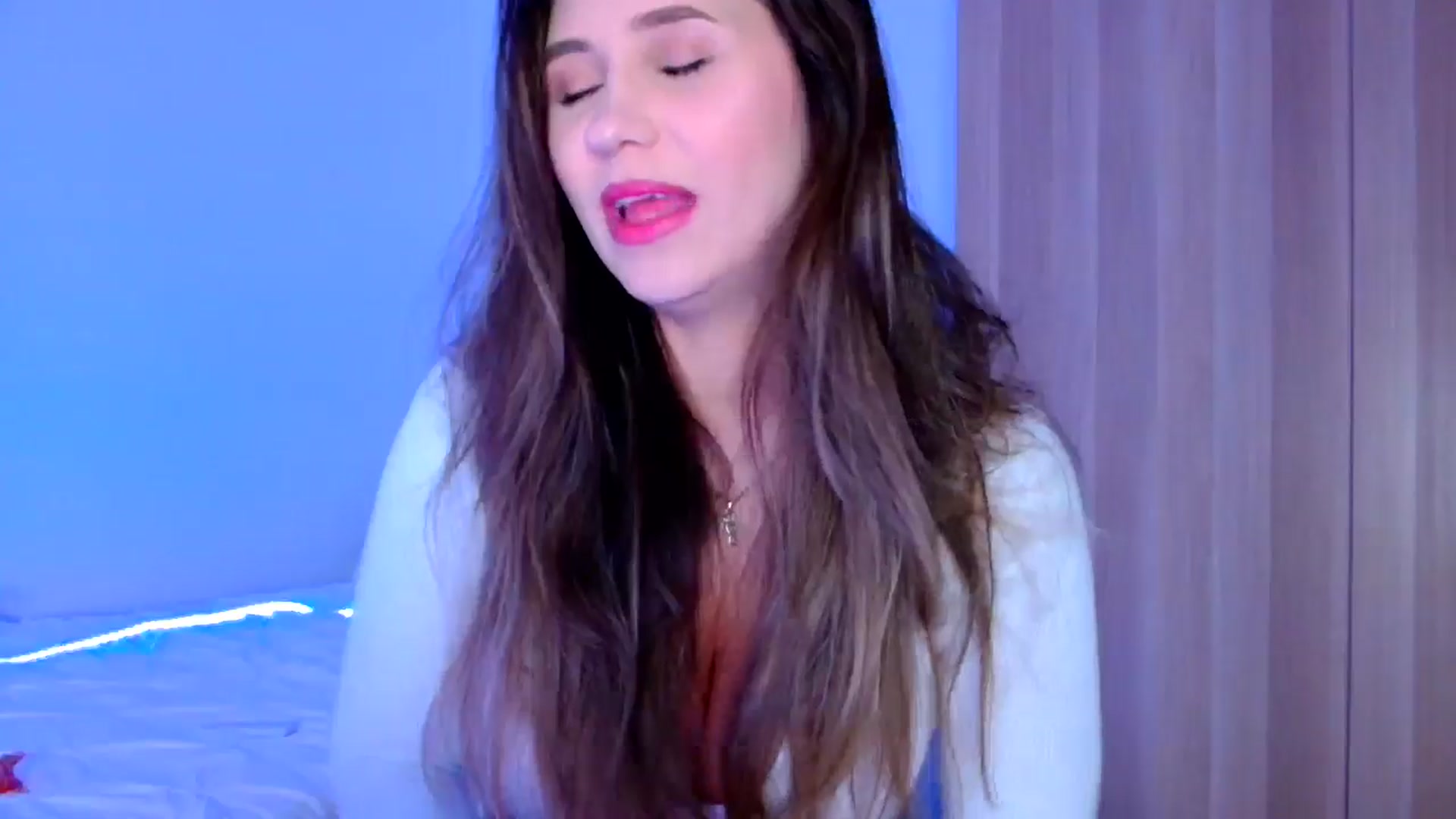 Gallery image thumbnail from Ana_Rose's myfreecams stream on, 01/26/2025, 22:10 image 2 of 20