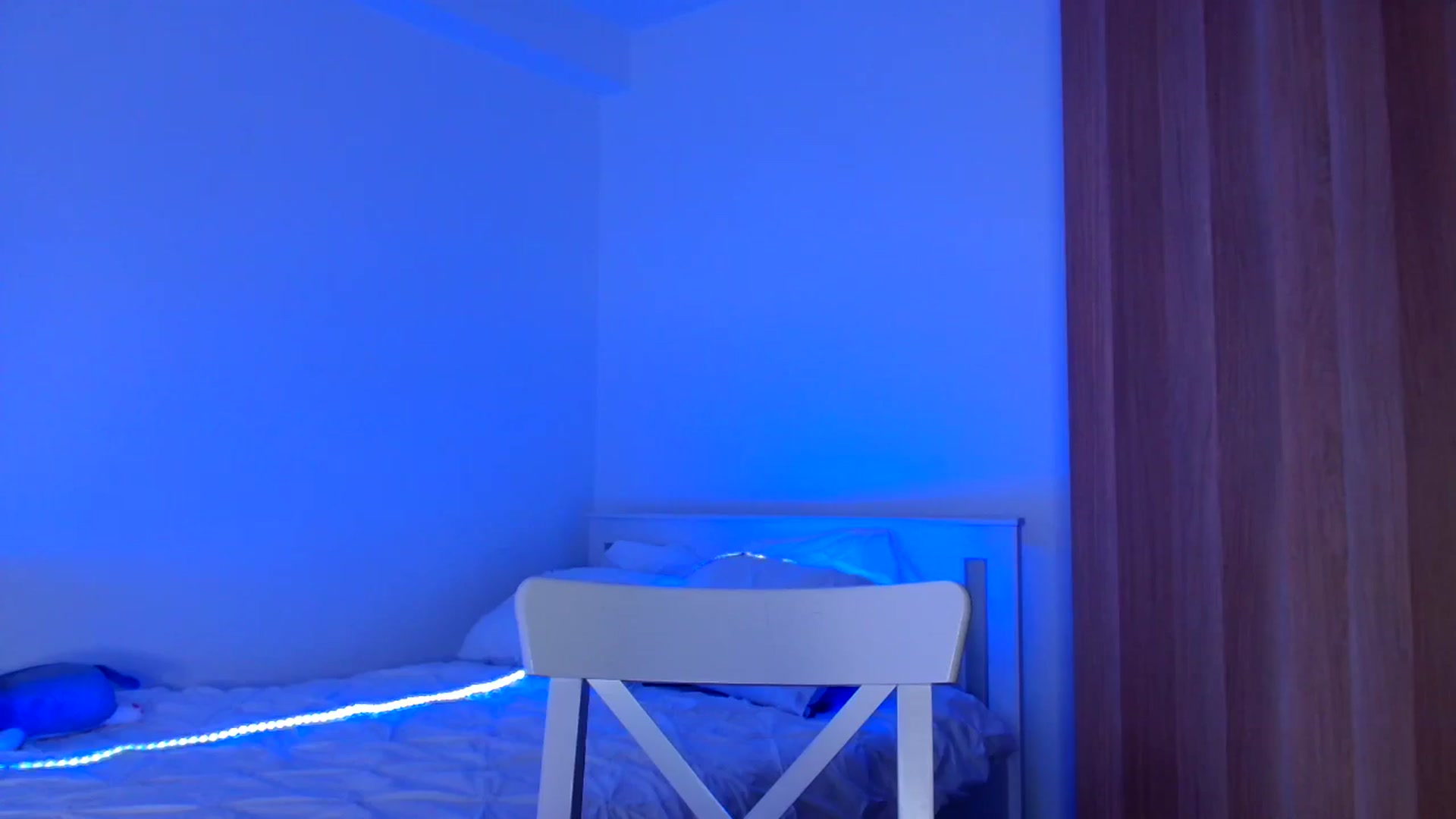 Gallery image thumbnail from Ana_Rose's myfreecams stream on, 02/01/2025, 24:26 image 10 of 20
