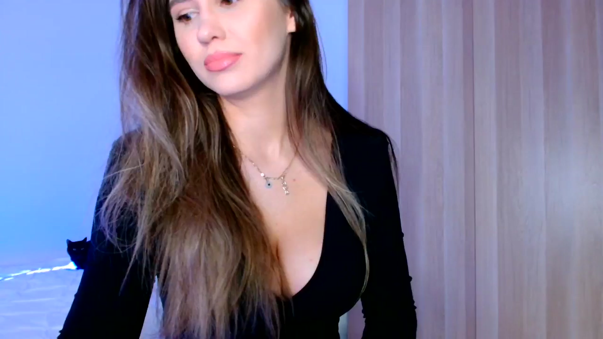 Gallery image thumbnail from Ana_Rose's myfreecams stream on, 02/16/2025, 01:28 image 5 of 20