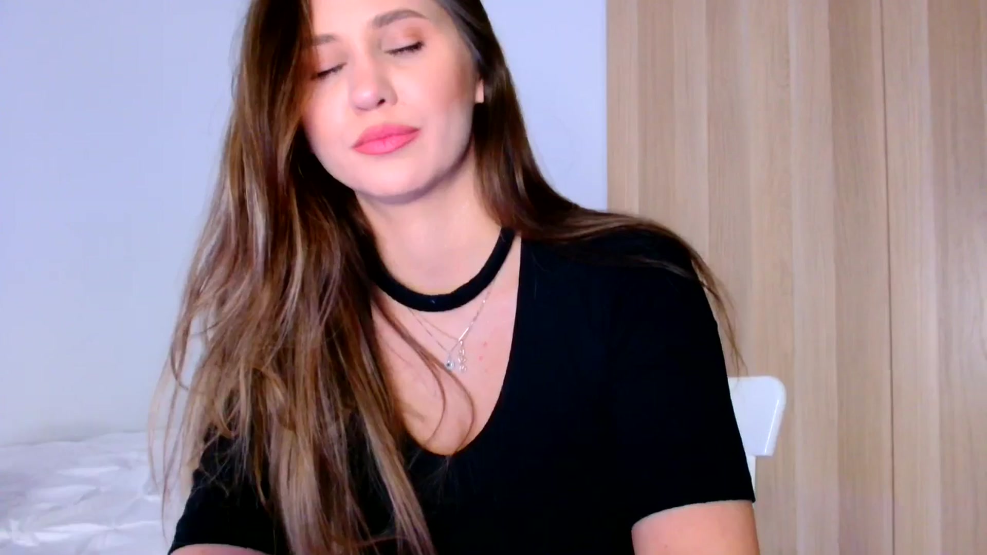 Gallery image thumbnail from Ana_Rose's myfreecams stream on, 02/22/2025, 02:41 image 7 of 20