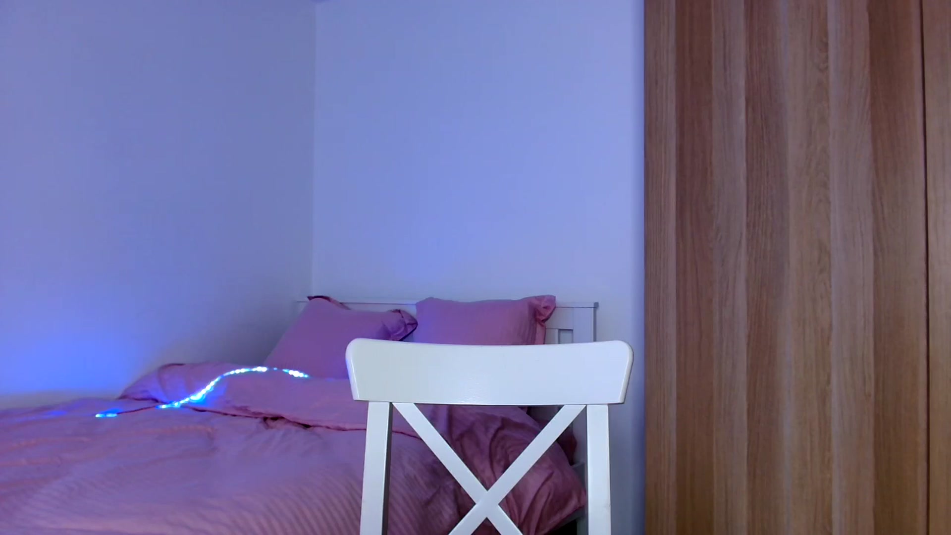 Gallery image thumbnail from Ana_Rose's myfreecams stream on, 03/08/2025, 24:43 image 7 of 20