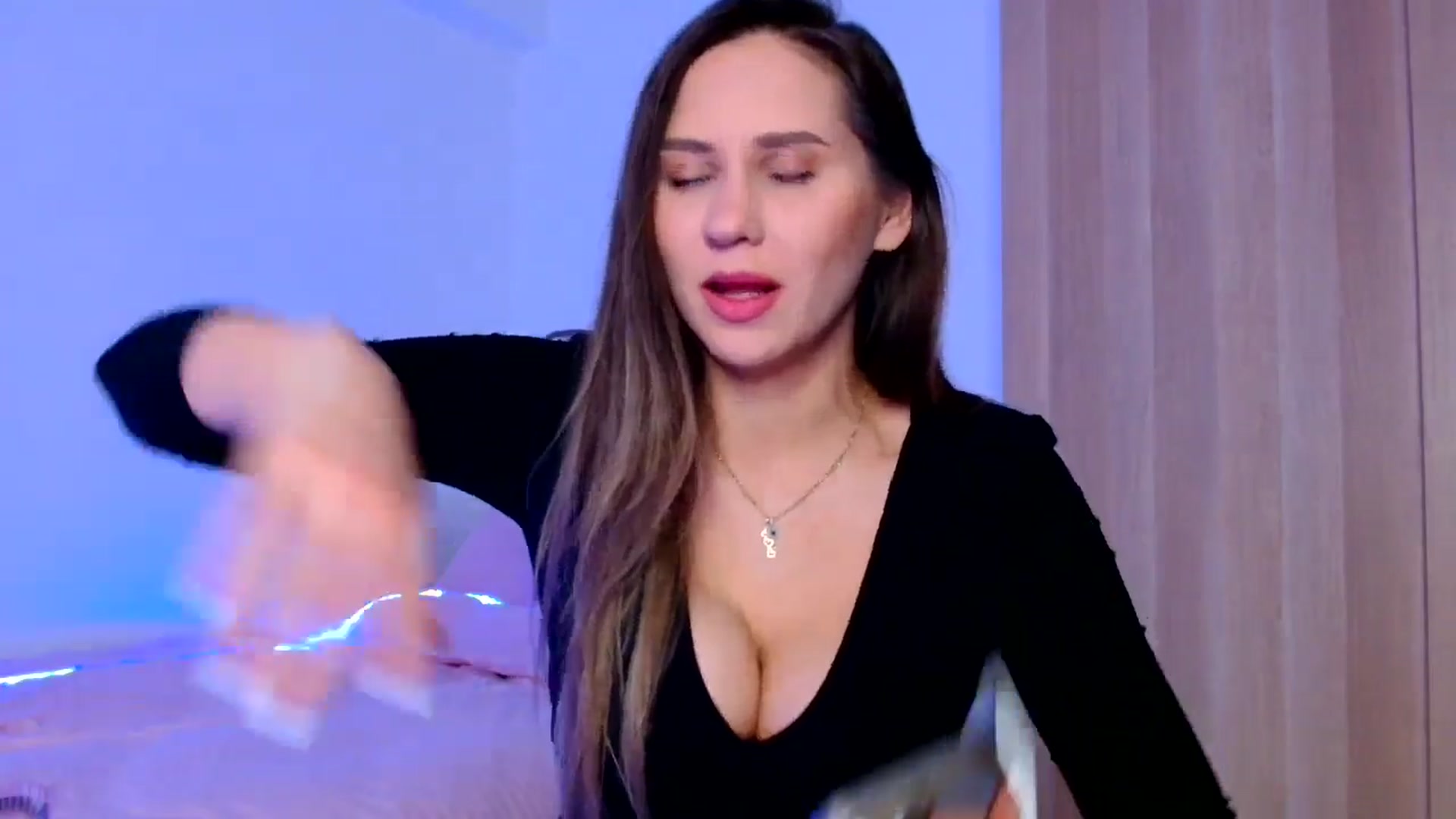 Gallery image thumbnail from Ana_Rose's myfreecams stream on, 03/09/2025, 02:19 image 5 of 20