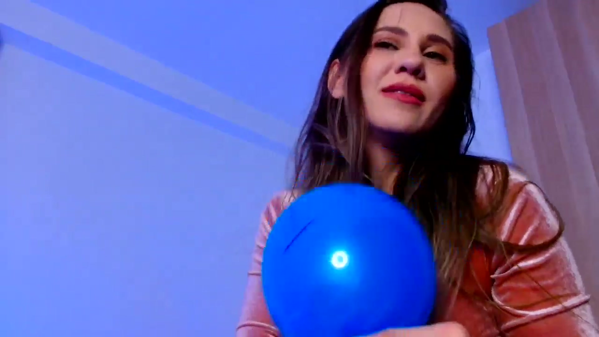 Gallery image thumbnail from Ana_Rose's myfreecams stream on, 03/15/2025, 01:55 image 6 of 20