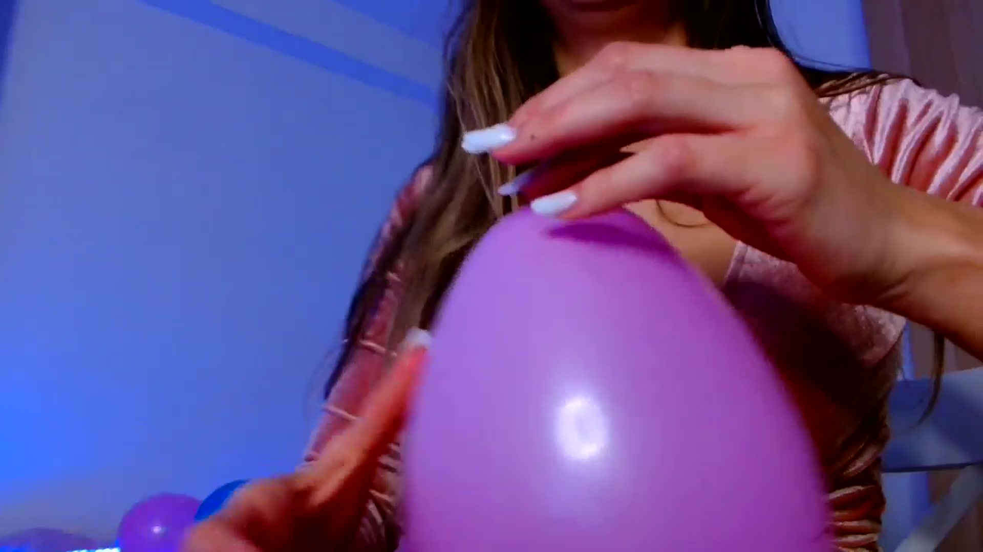 Gallery image thumbnail from Ana_Rose's myfreecams stream on, 03/15/2025, 02:46 image 11 of 20