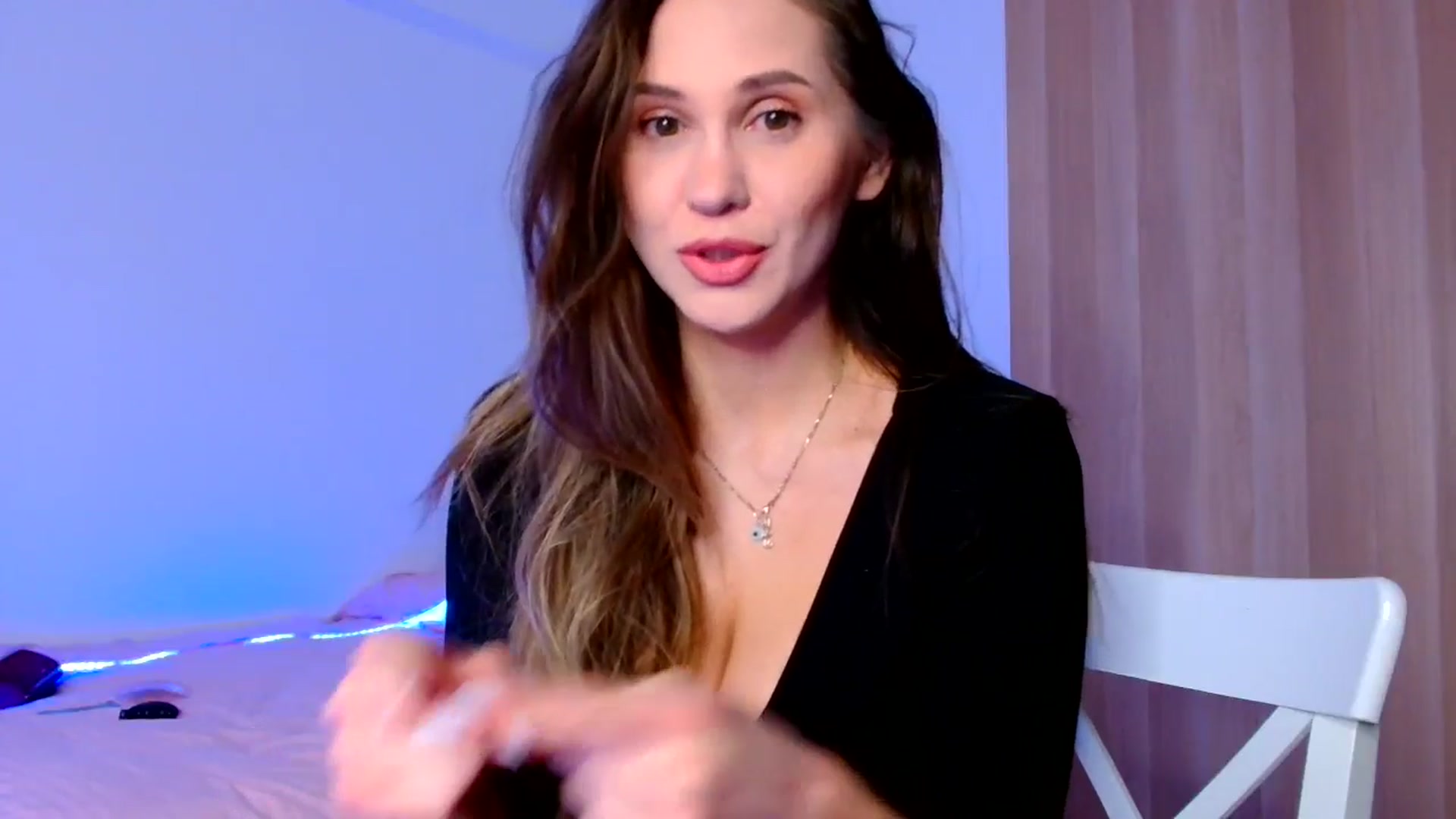 Gallery image thumbnail from Ana_Rose's myfreecams stream on, 03/21/2025, 23:43 image 7 of 20