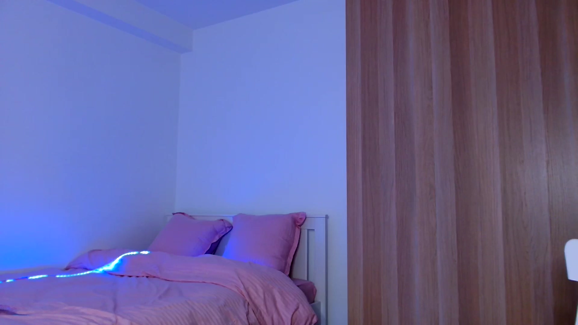 Gallery image thumbnail from Ana_Rose's myfreecams stream on, 03/22/2025, 24:00 image 11 of 20