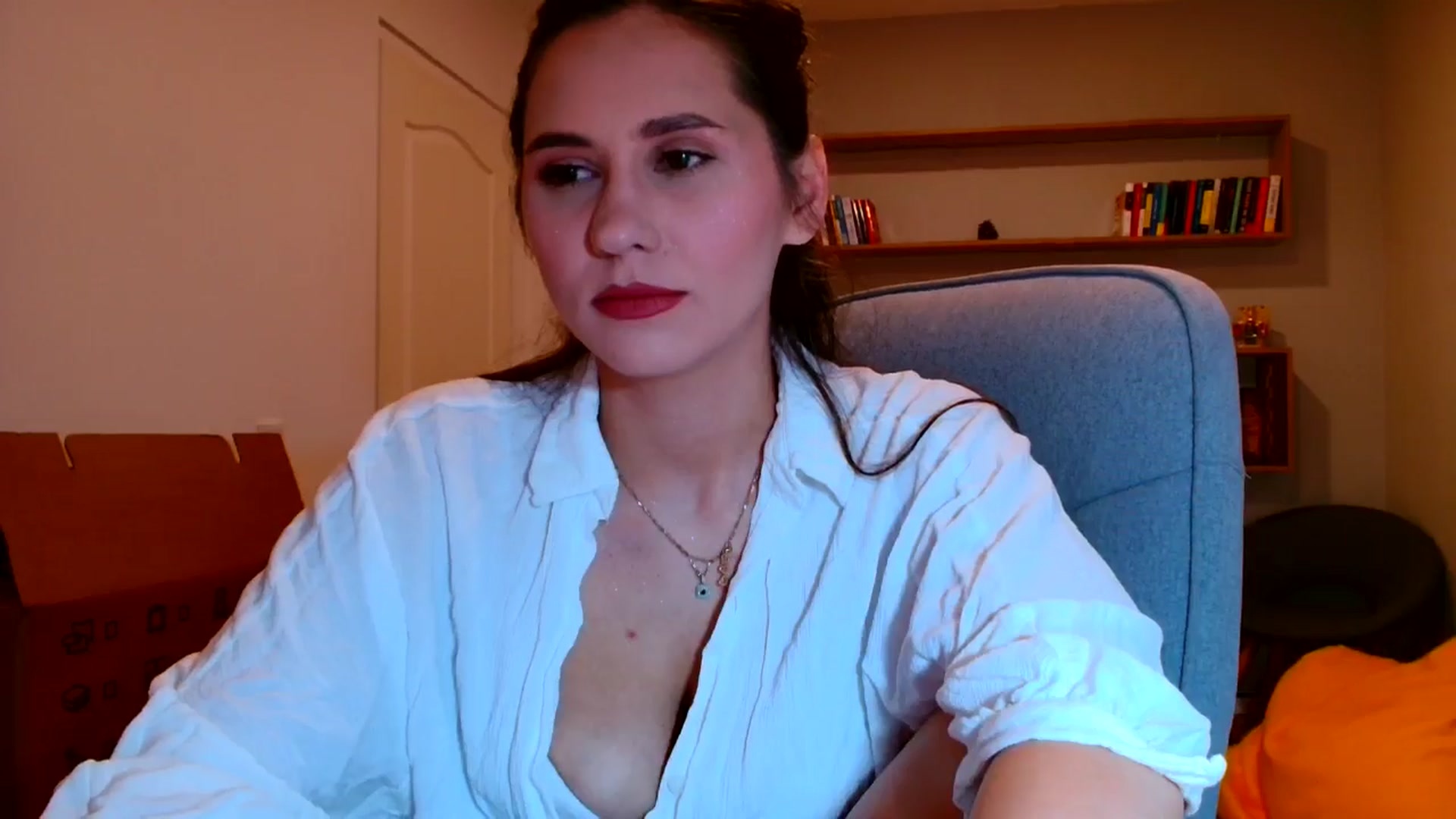 Gallery image thumbnail from Ana_Rose's myfreecams stream on, 04/06/2025, 24:56 image 3 of 20
