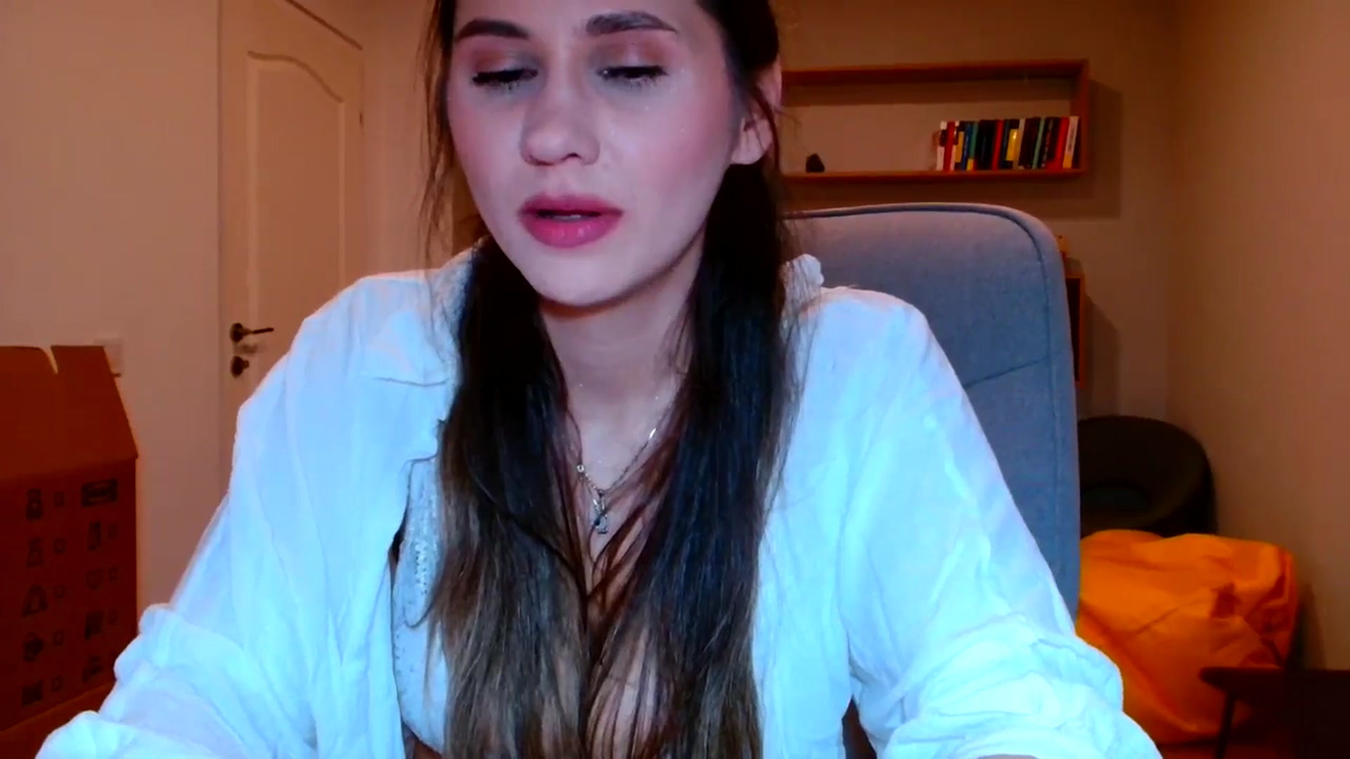 Gallery image thumbnail from Ana_Rose's myfreecams stream on, 04/06/2025, 24:56 image 15 of 20