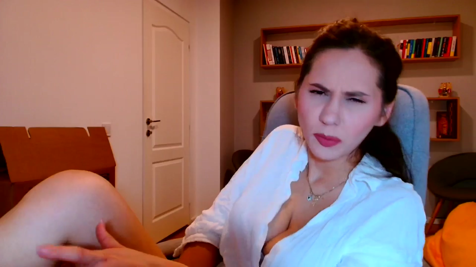 Gallery image thumbnail from Ana_Rose's myfreecams stream on, 04/06/2025, 24:56 image 7 of 20