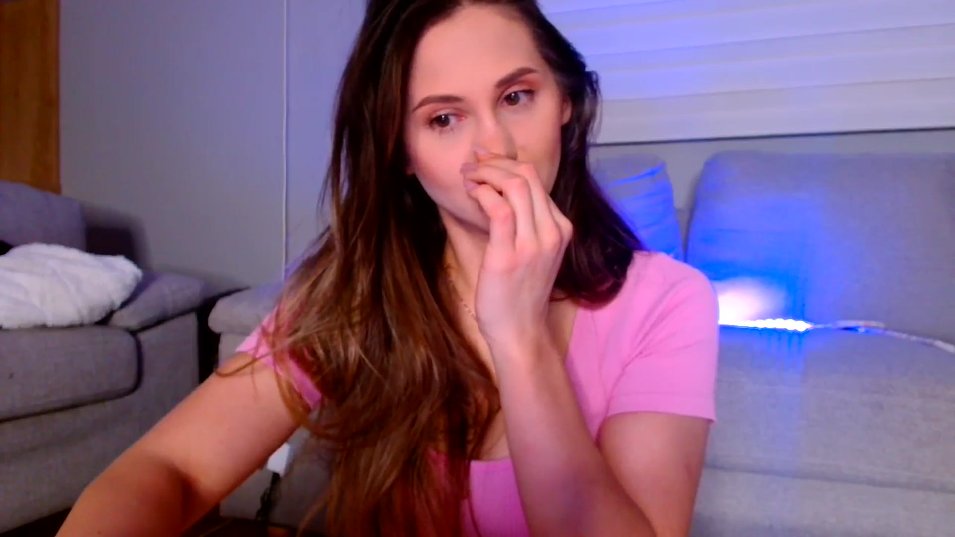 Gallery image thumbnail from Ana_Rose's myfreecams stream on, 04/18/2025, 21:55 image 14 of 20