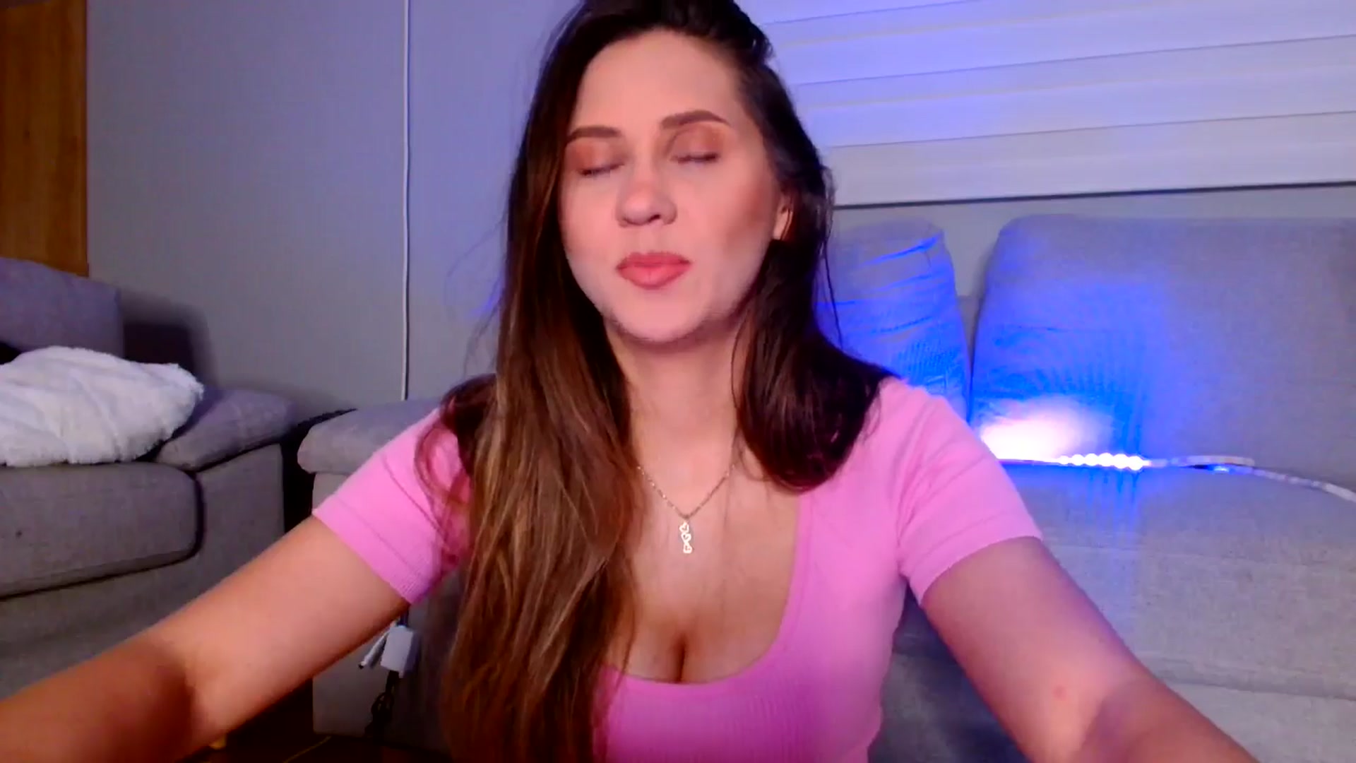 Gallery image thumbnail from Ana_Rose's myfreecams stream on, 04/18/2025, 21:55 image 15 of 20