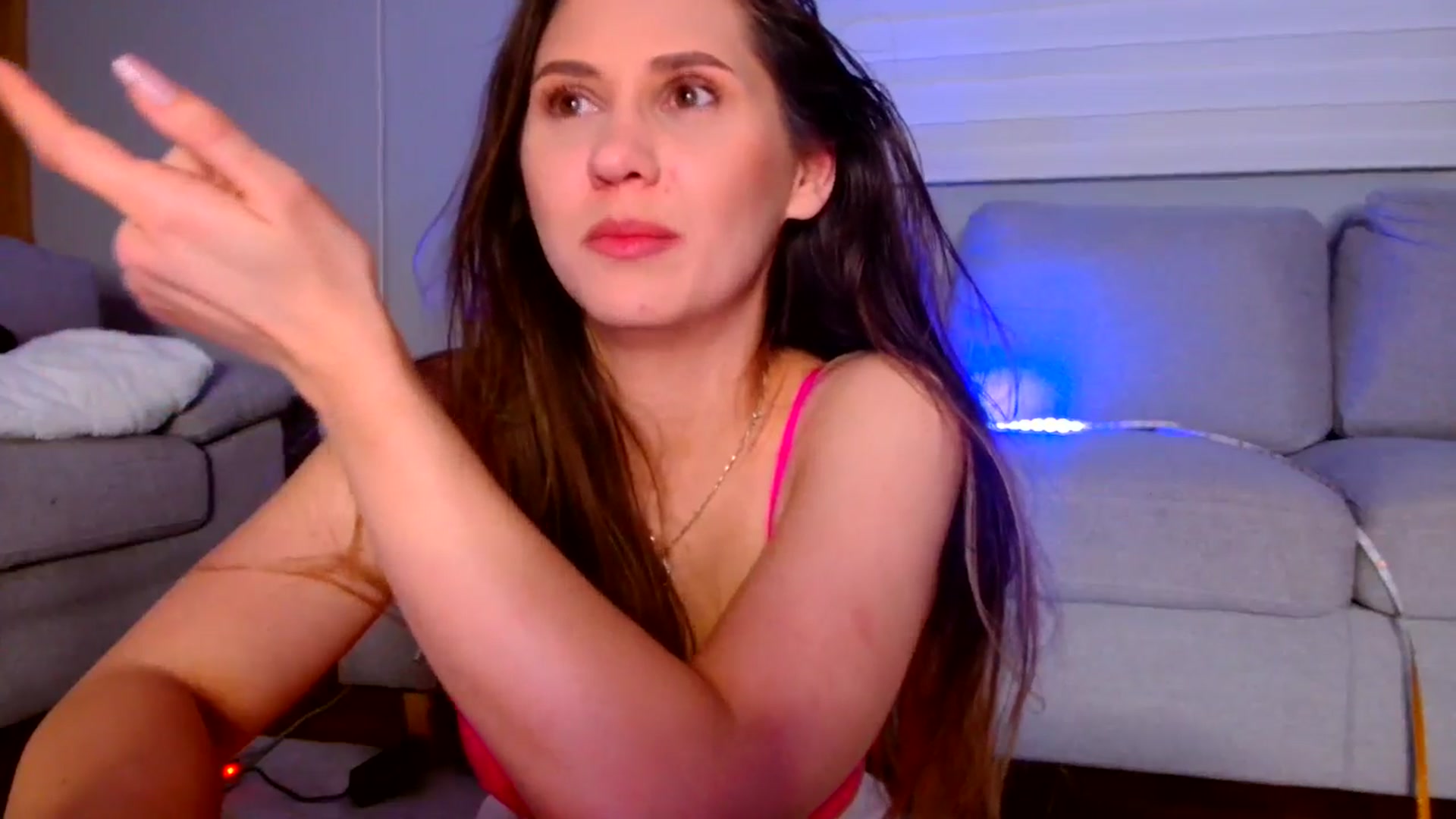 Gallery image thumbnail from Ana_Rose's myfreecams stream on, 04/19/2025, 24:13 image 15 of 20
