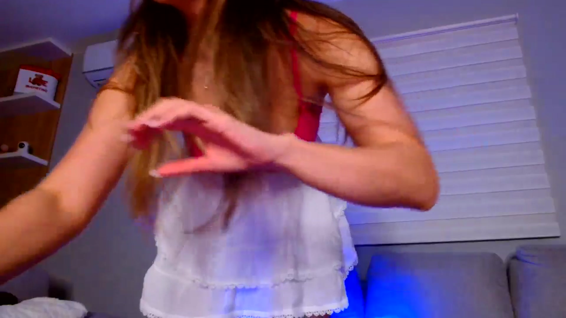 Gallery image thumbnail from Ana_Rose's myfreecams stream on, 04/19/2025, 24:45 image 8 of 20
