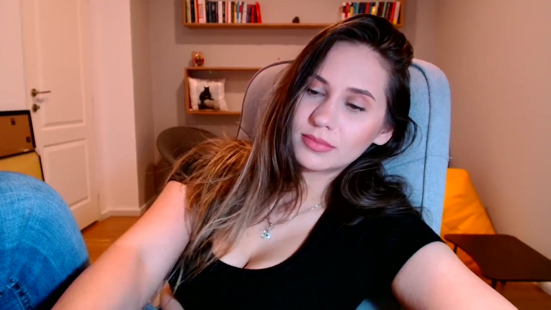 Gallery image thumbnail from Ana_Rose's myfreecams stream on, 05/15/2025, 19:46 image 20 of 20