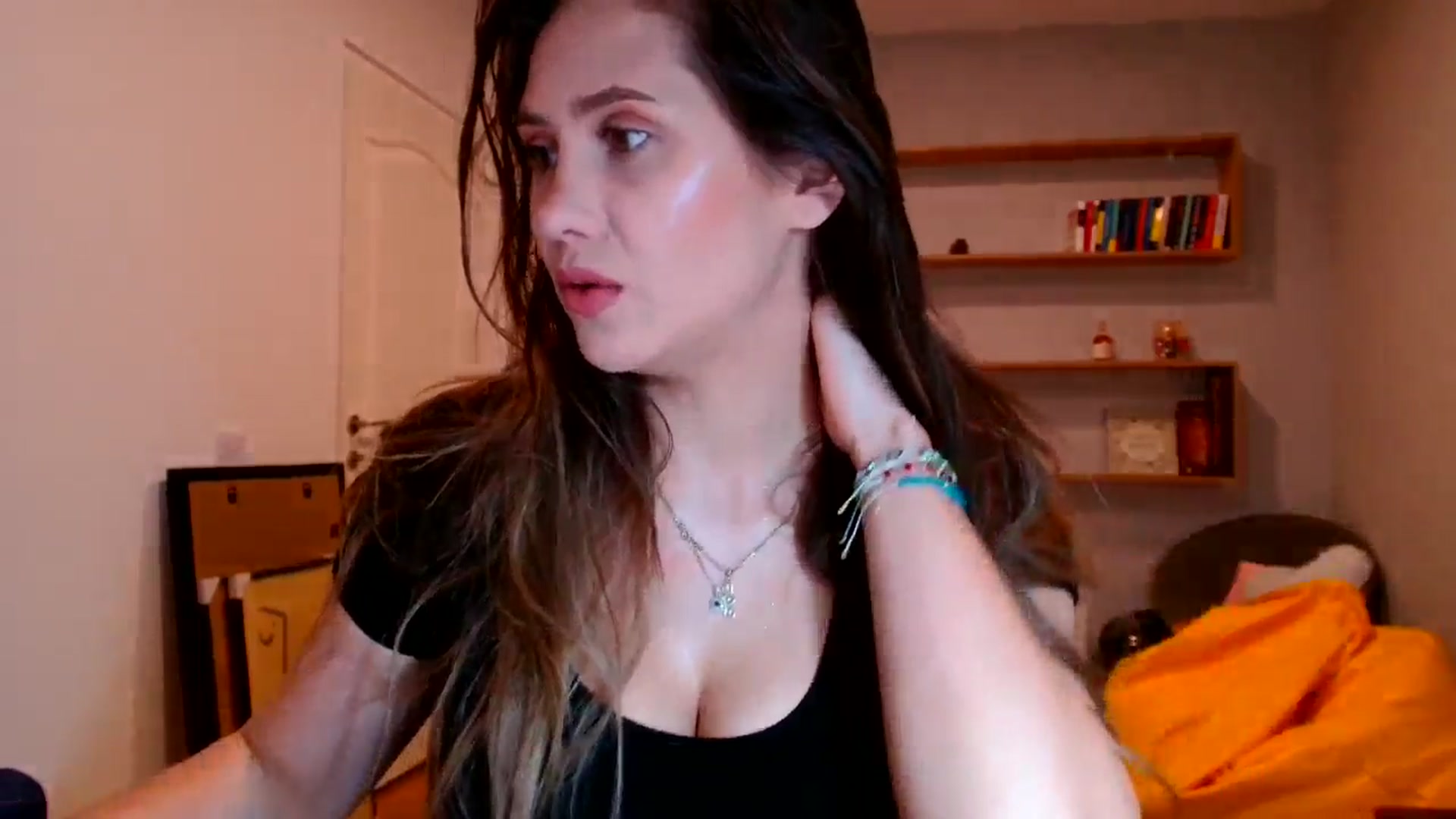 Gallery image thumbnail from Ana_Rose's myfreecams stream on, 05/15/2025, 19:46 image 15 of 20