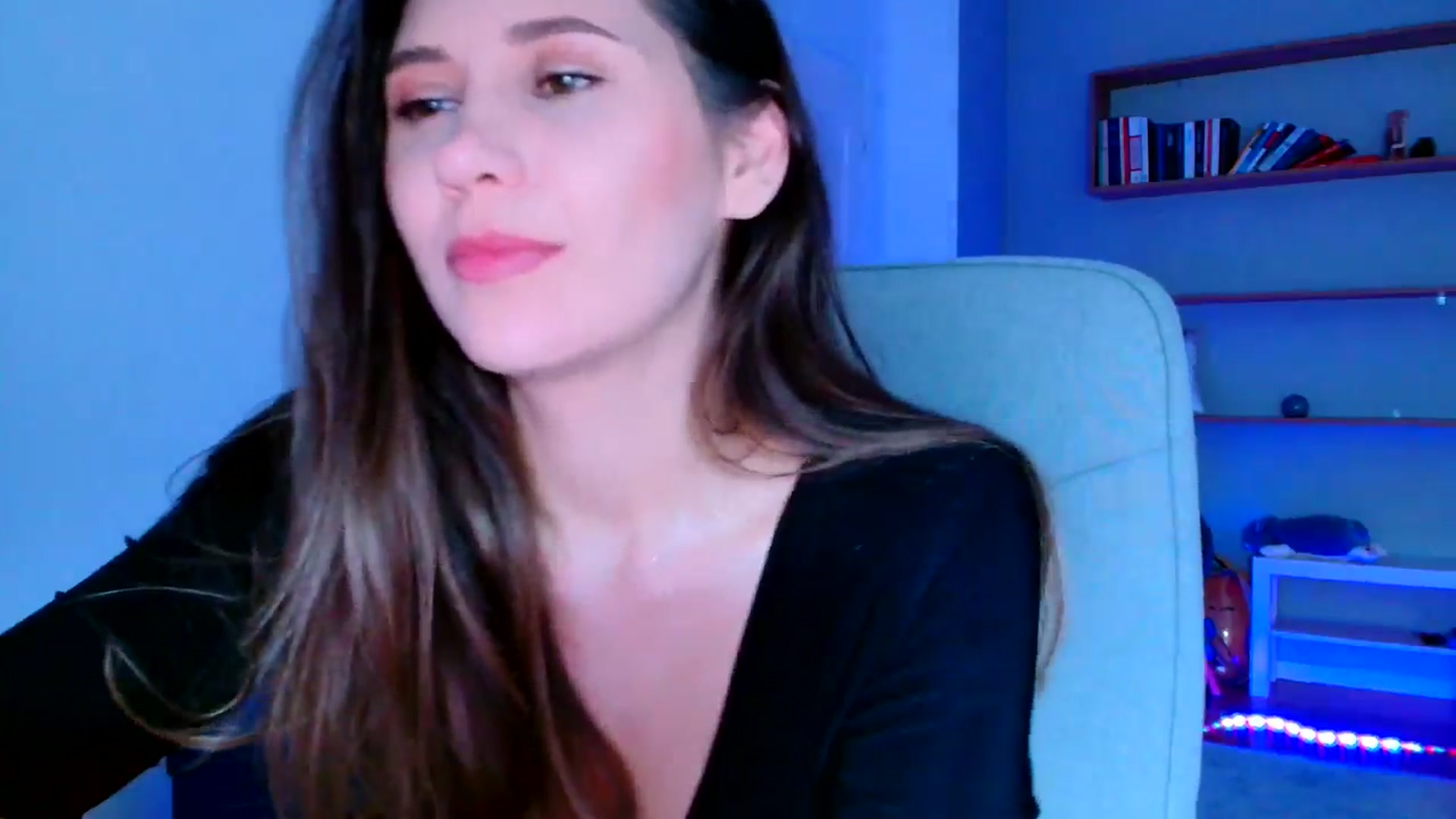 Gallery image thumbnail from Ana_Rose's myfreecams stream on, 05/24/2025, 24:29 image 16 of 20