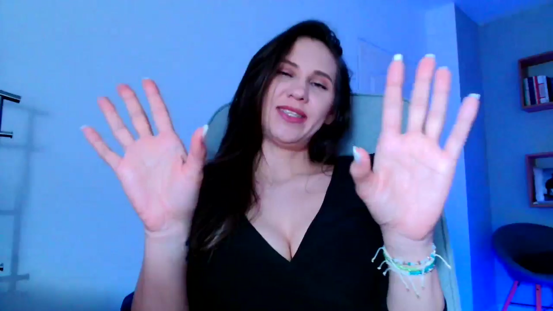 Gallery image thumbnail from Ana_Rose's myfreecams stream on, 05/24/2025, 24:29 image 14 of 20