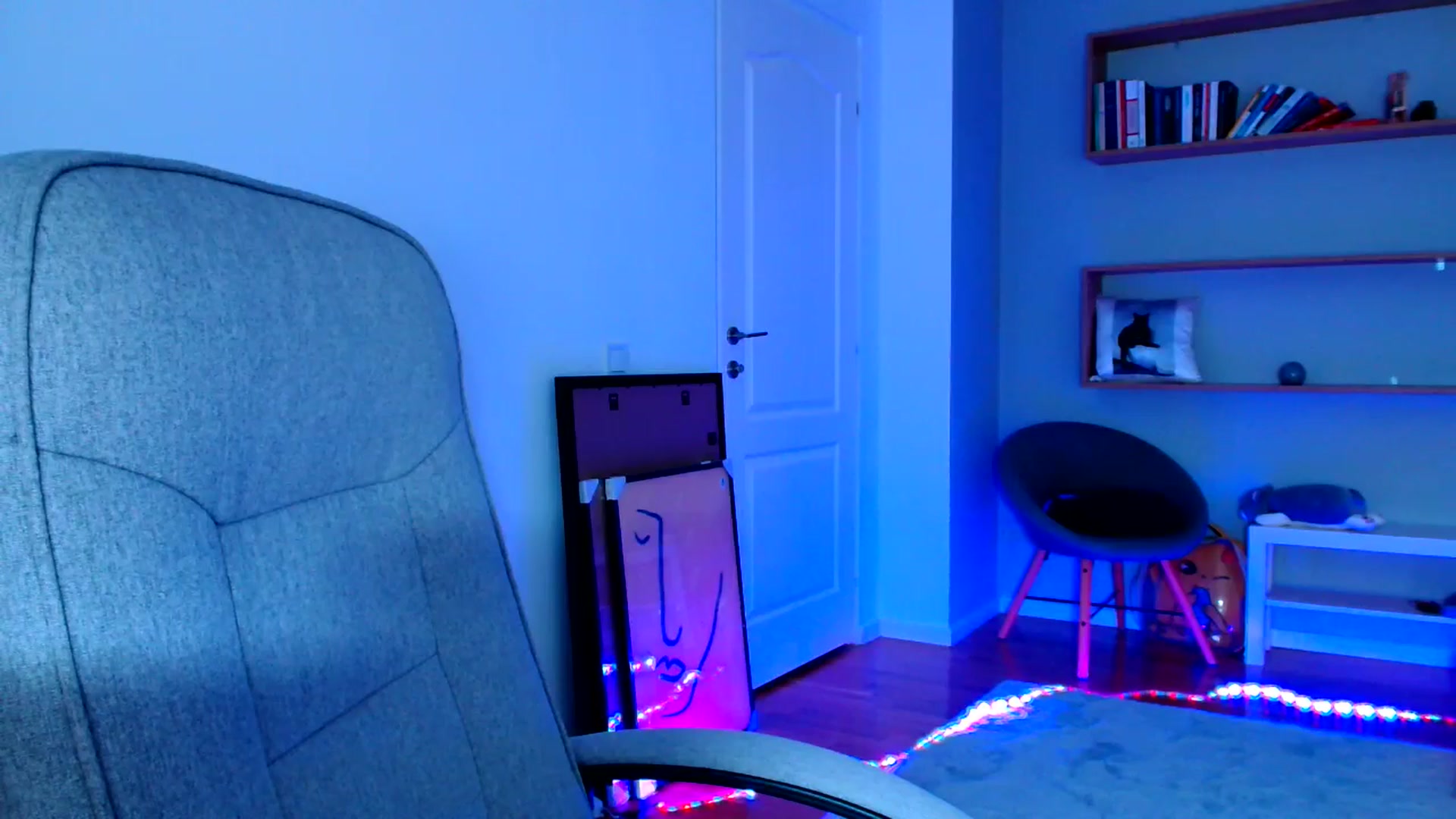 Gallery image thumbnail from Ana_Rose's myfreecams stream on, 05/24/2025, 24:29 image 11 of 20