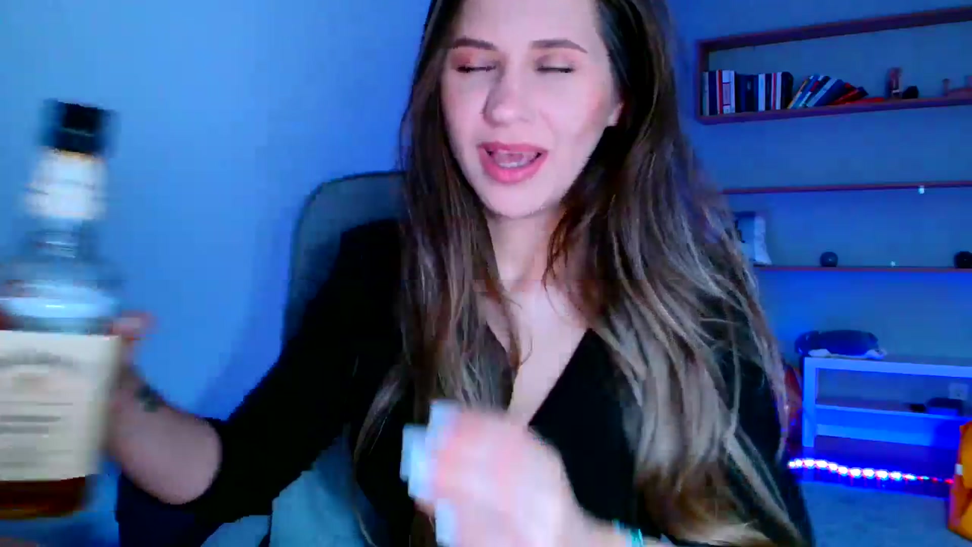 Gallery image thumbnail from Ana_Rose's myfreecams stream on, 05/24/2025, 24:29 image 2 of 20