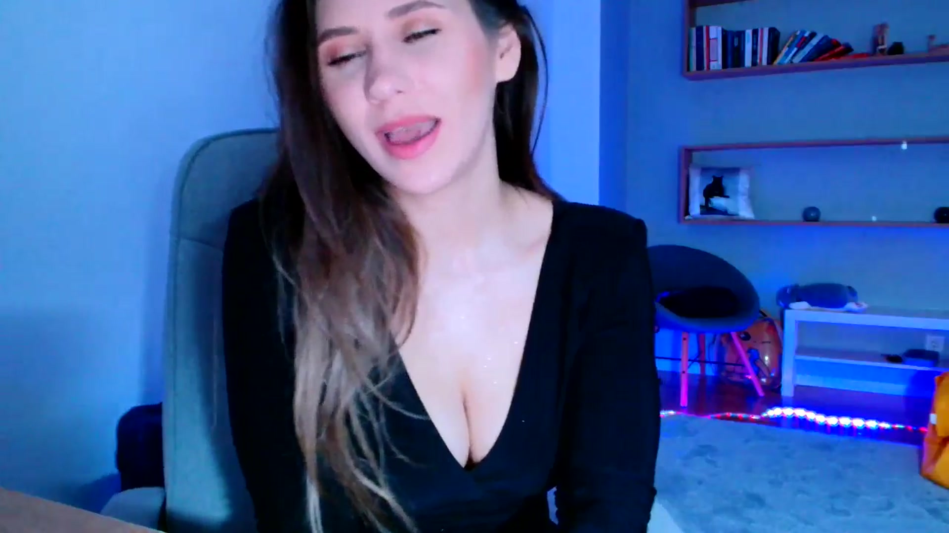 Gallery image thumbnail from Ana_Rose's myfreecams stream on, 05/24/2025, 24:29 image 4 of 20