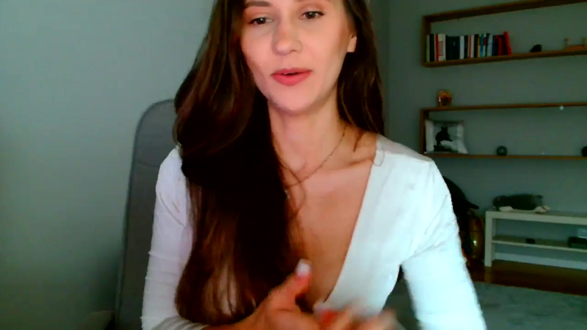 Gallery image thumbnail from Ana_Rose's myfreecams stream on, 06/15/2025, 19:41 image 17 of 20