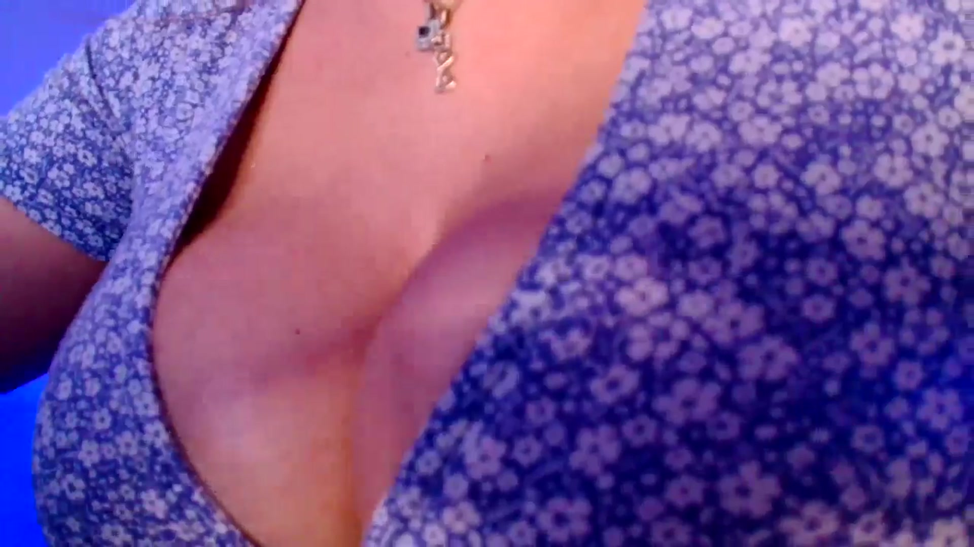 Gallery image thumbnail from Ana_Rose's myfreecams stream on, 08/03/2025, 22:34 image 7 of 20